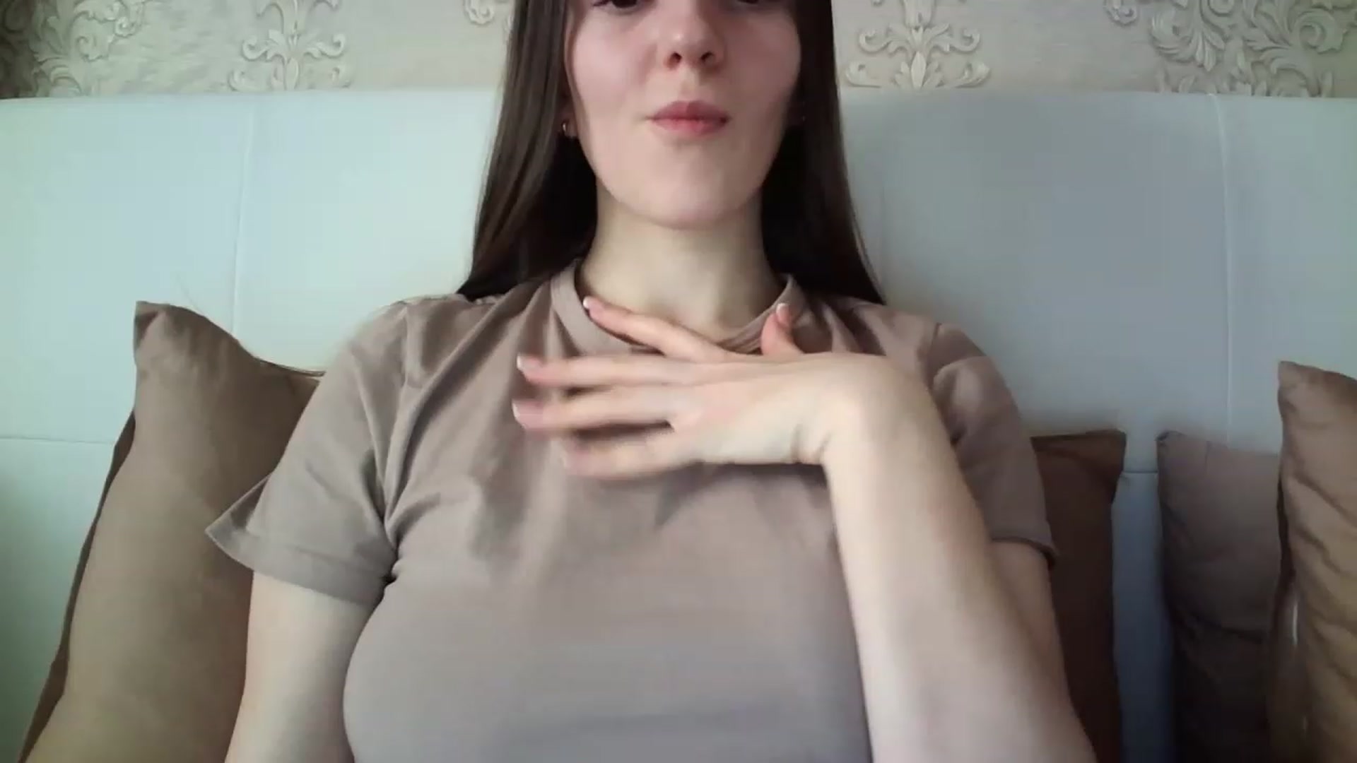 Gallery image thumbnail from charming_irl's myfreecams stream on, 03/20/2023, 12:52 image 16 of 20