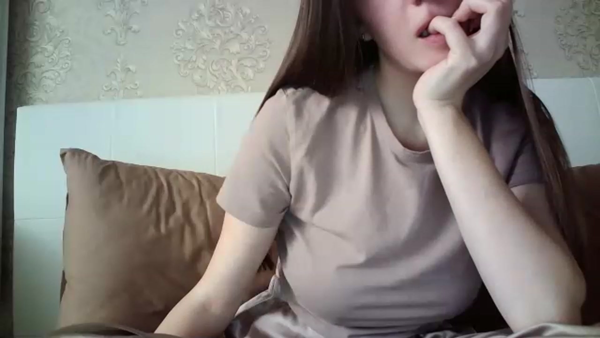 Gallery image thumbnail from charming_irl's myfreecams stream on, 03/20/2023, 12:52 image 19 of 20