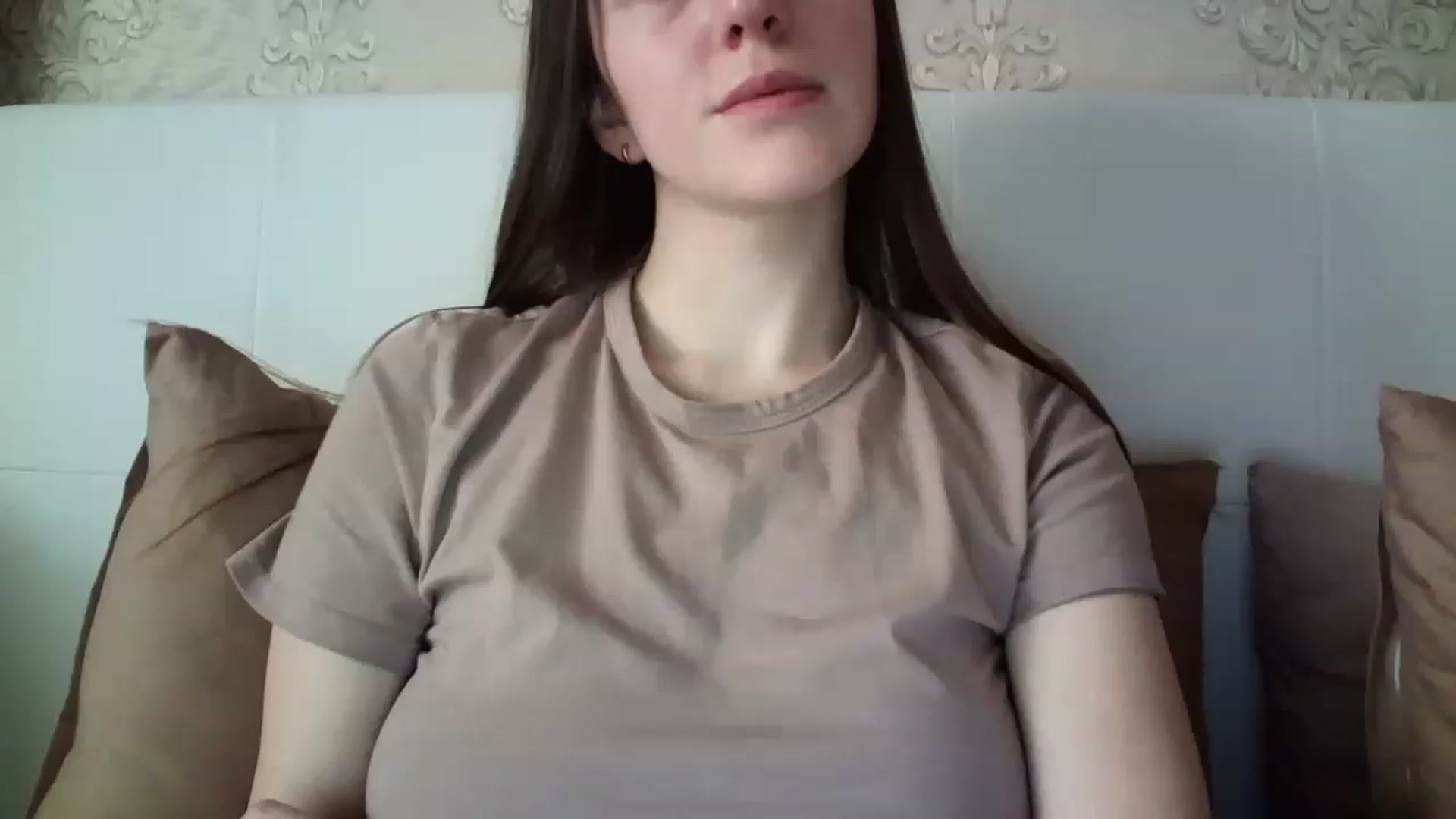 Gallery image thumbnail from charming_irl's myfreecams stream on, 03/20/2023, 12:52 image 14 of 20