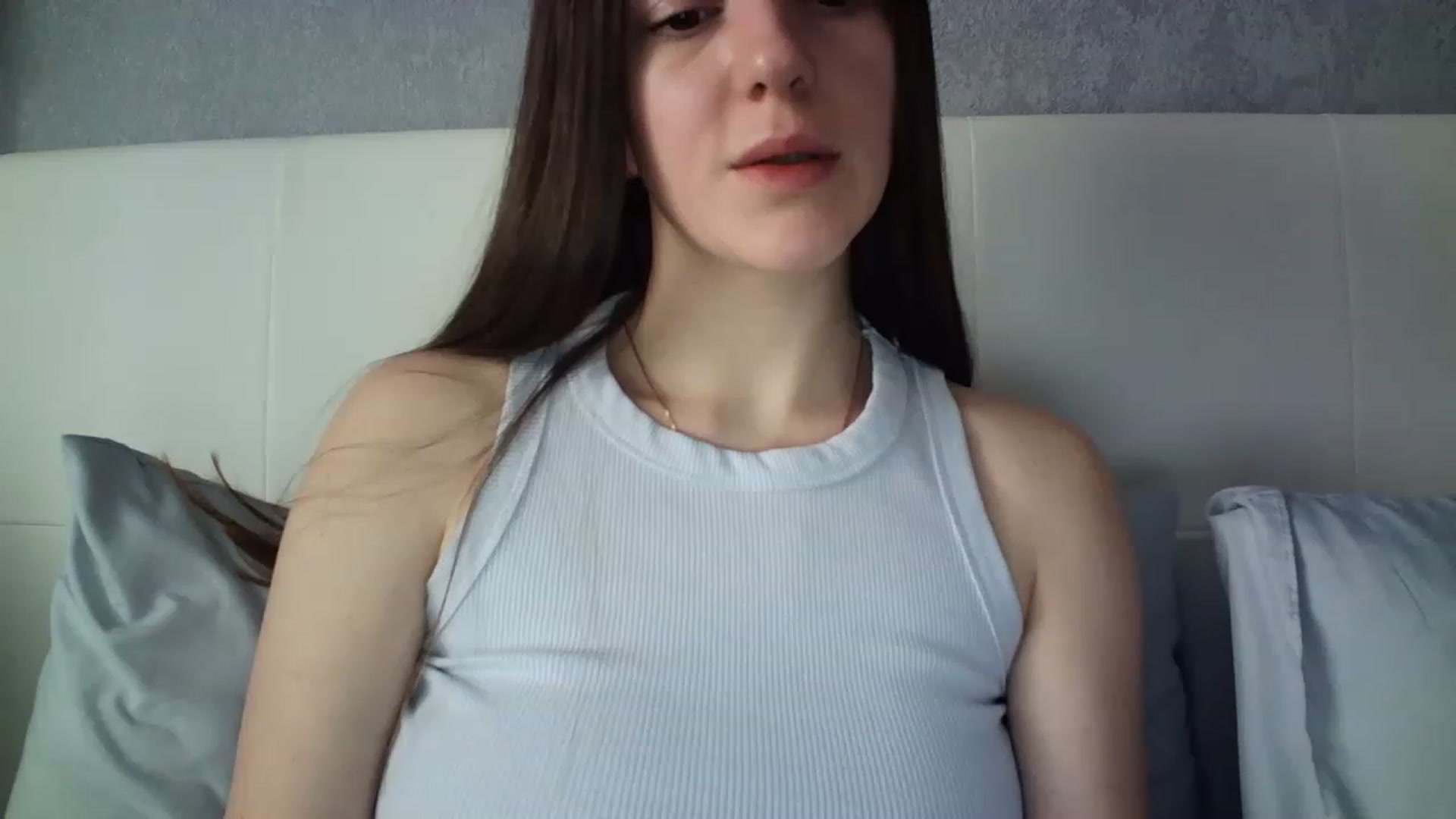 Gallery image thumbnail from charming_irl's myfreecams stream on, 04/09/2023, 11:41 image 8 of 20