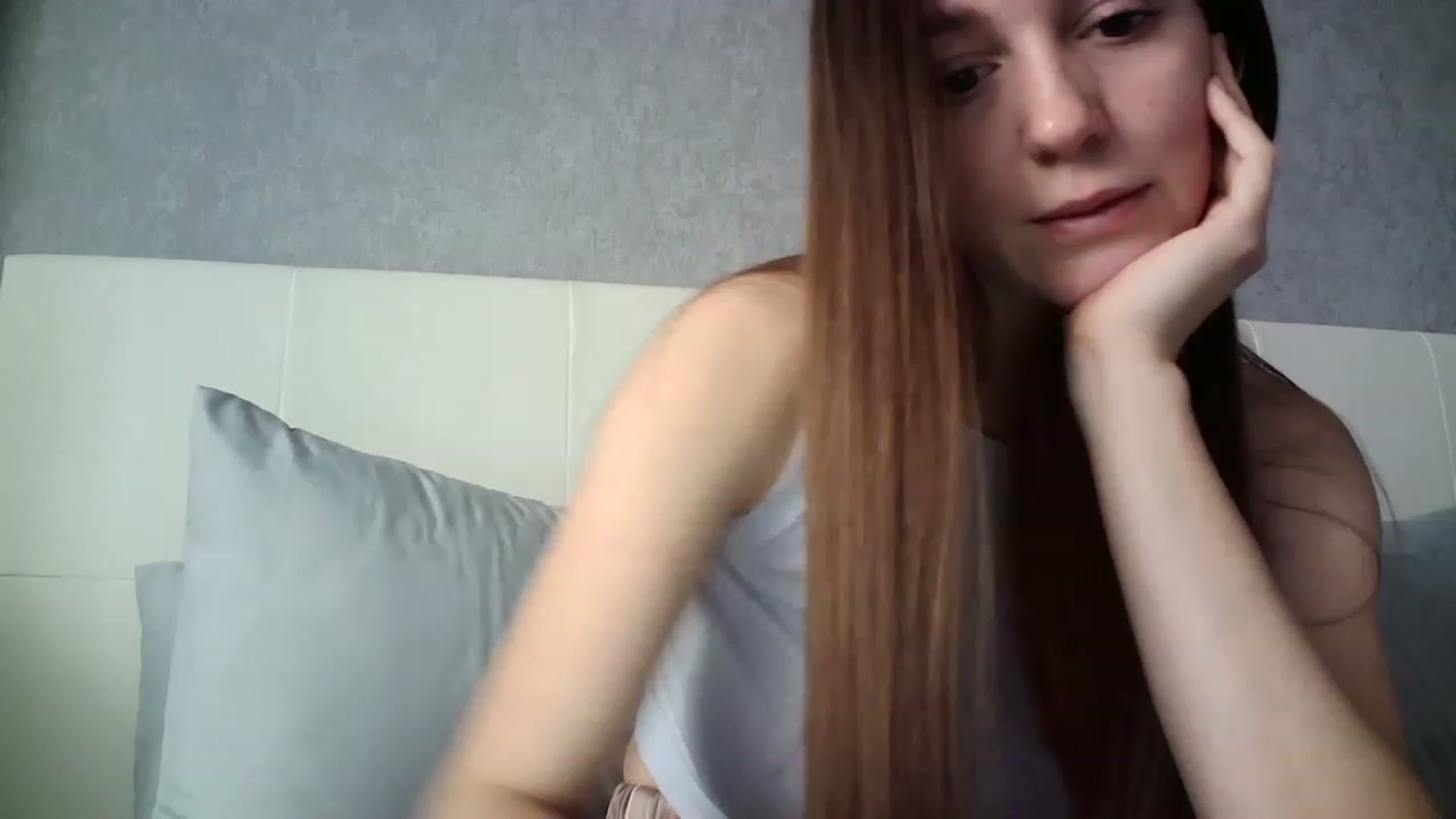 Gallery image thumbnail from charming_irl's myfreecams stream on, 04/17/2023, 11:33 image 7 of 20