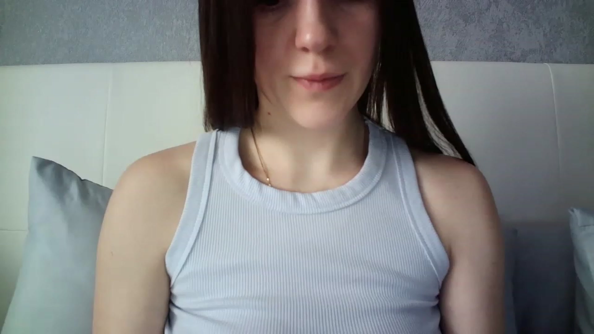 Gallery image thumbnail from charming_irl's myfreecams stream on, 04/17/2023, 11:33 image 16 of 20