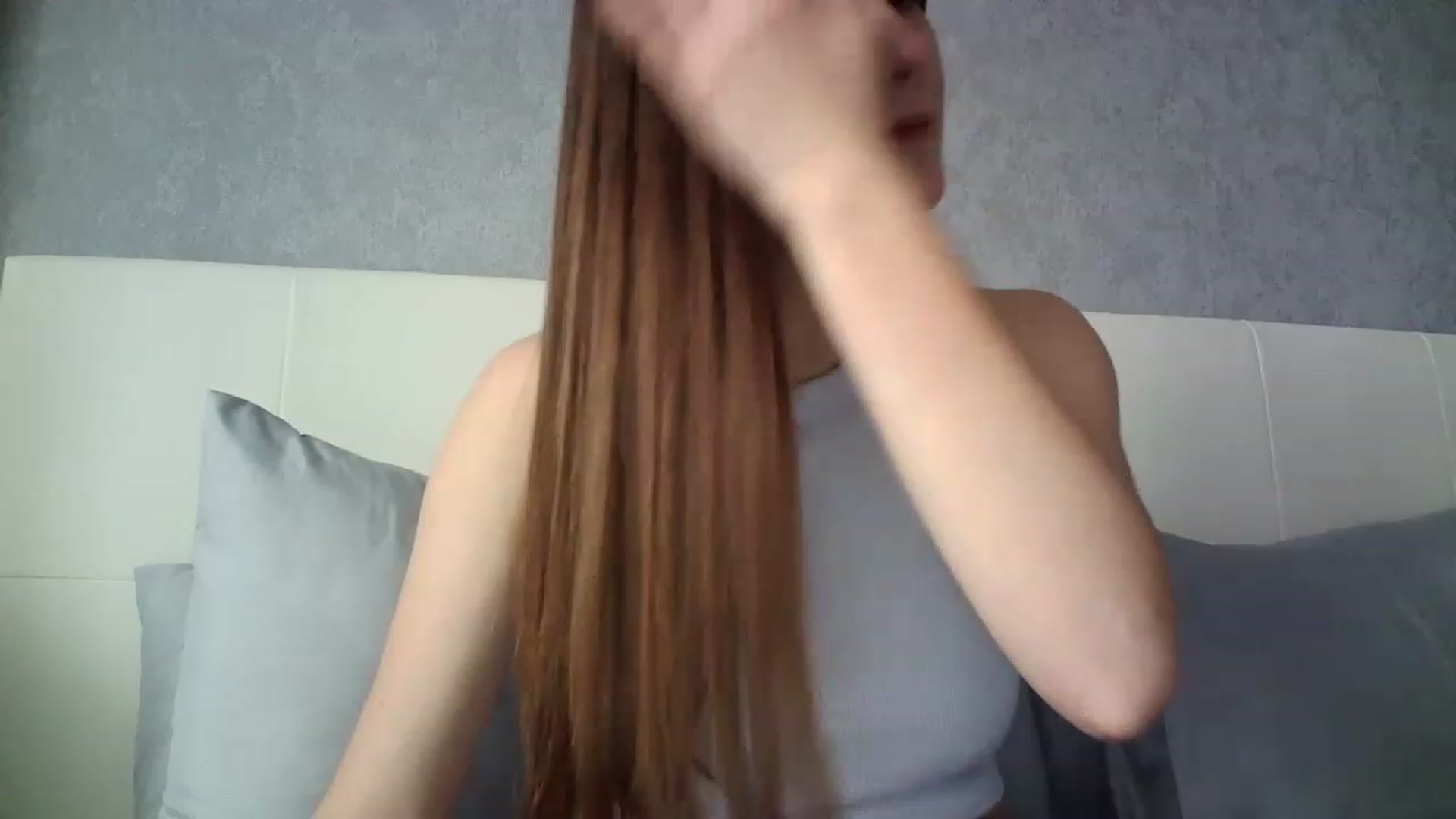 Gallery image thumbnail from charming_irl's myfreecams stream on, 04/17/2023, 11:33 image 13 of 20