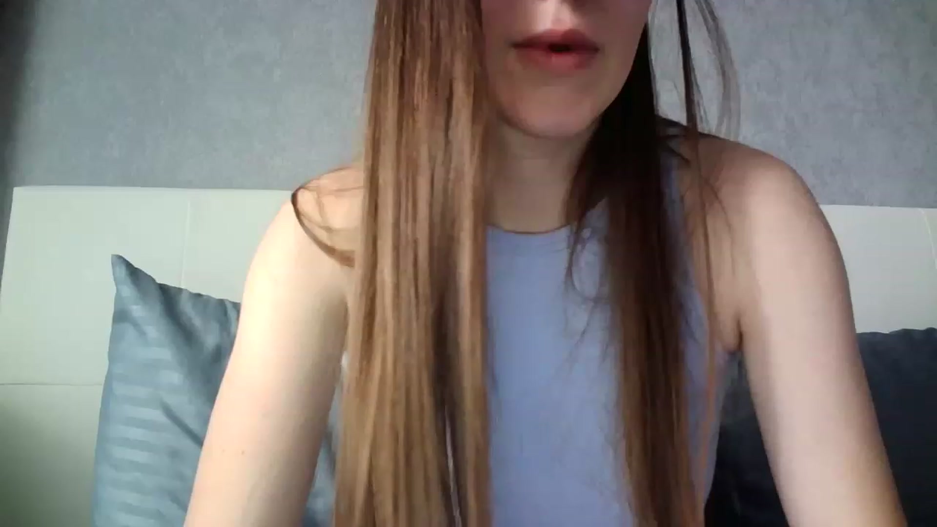 Gallery image thumbnail from charming_irl's myfreecams stream on, 05/29/2023, 12:41 image 17 of 20