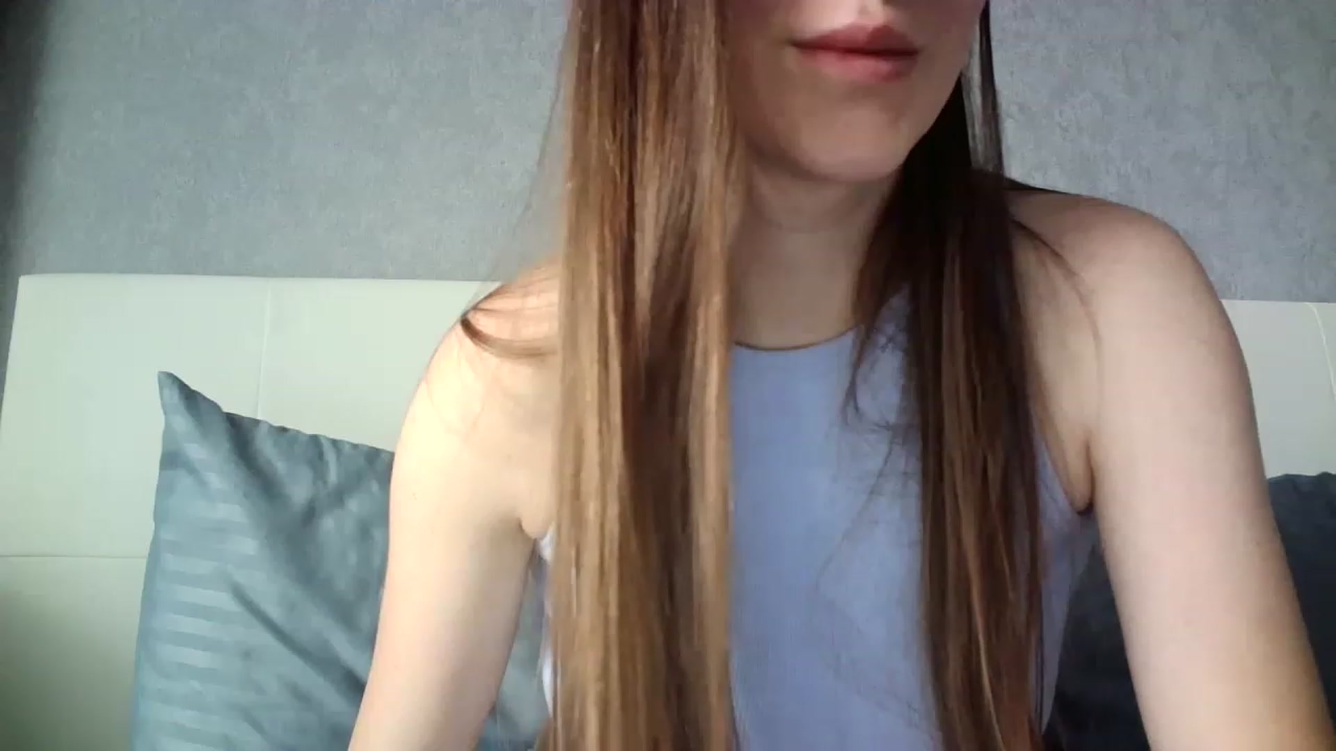 Gallery image thumbnail from charming_irl's myfreecams stream on, 05/29/2023, 12:41 image 16 of 20