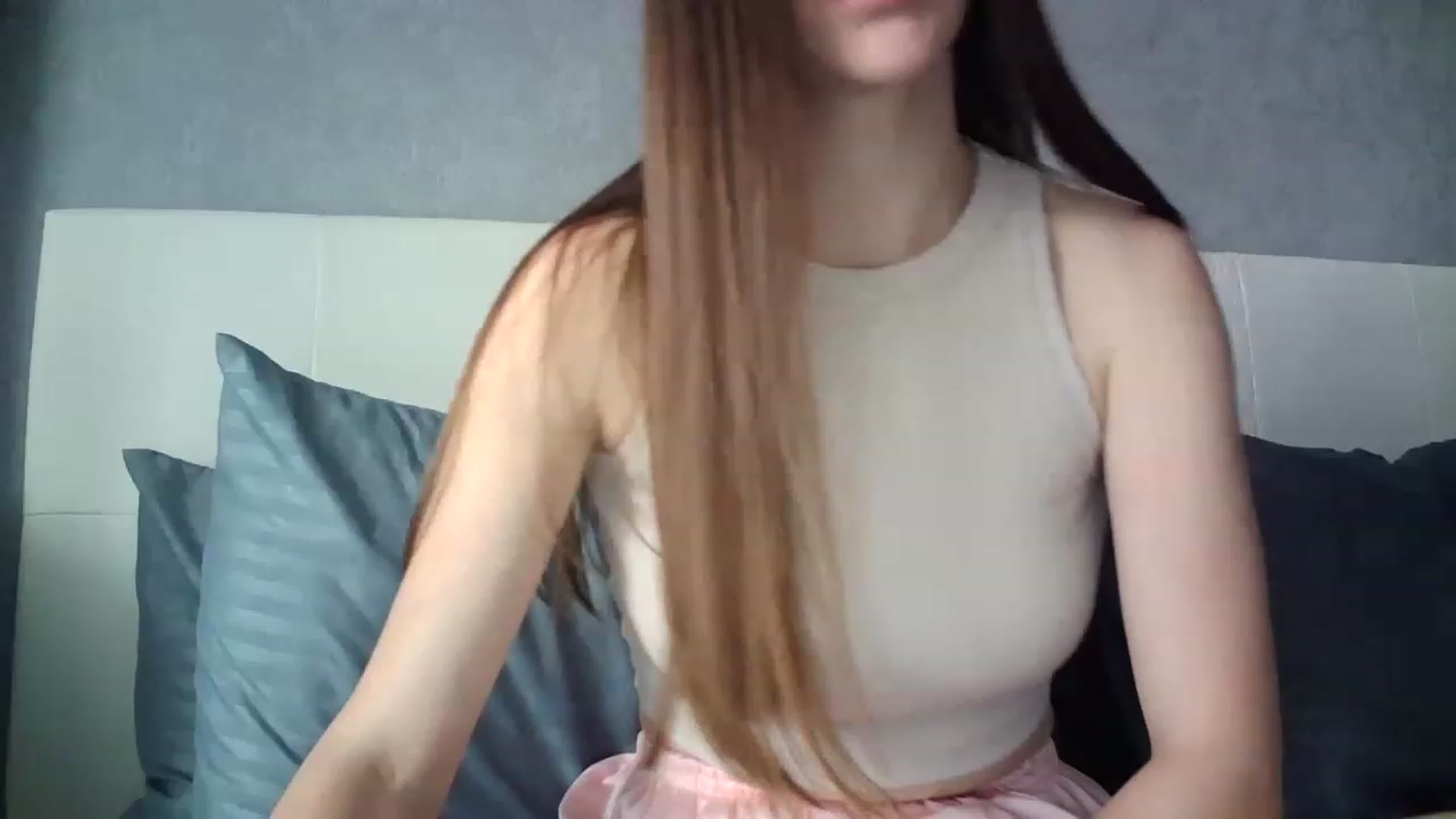 Gallery image thumbnail from charming_irl's myfreecams stream on, 06/01/2023, 11:16 image 16 of 20