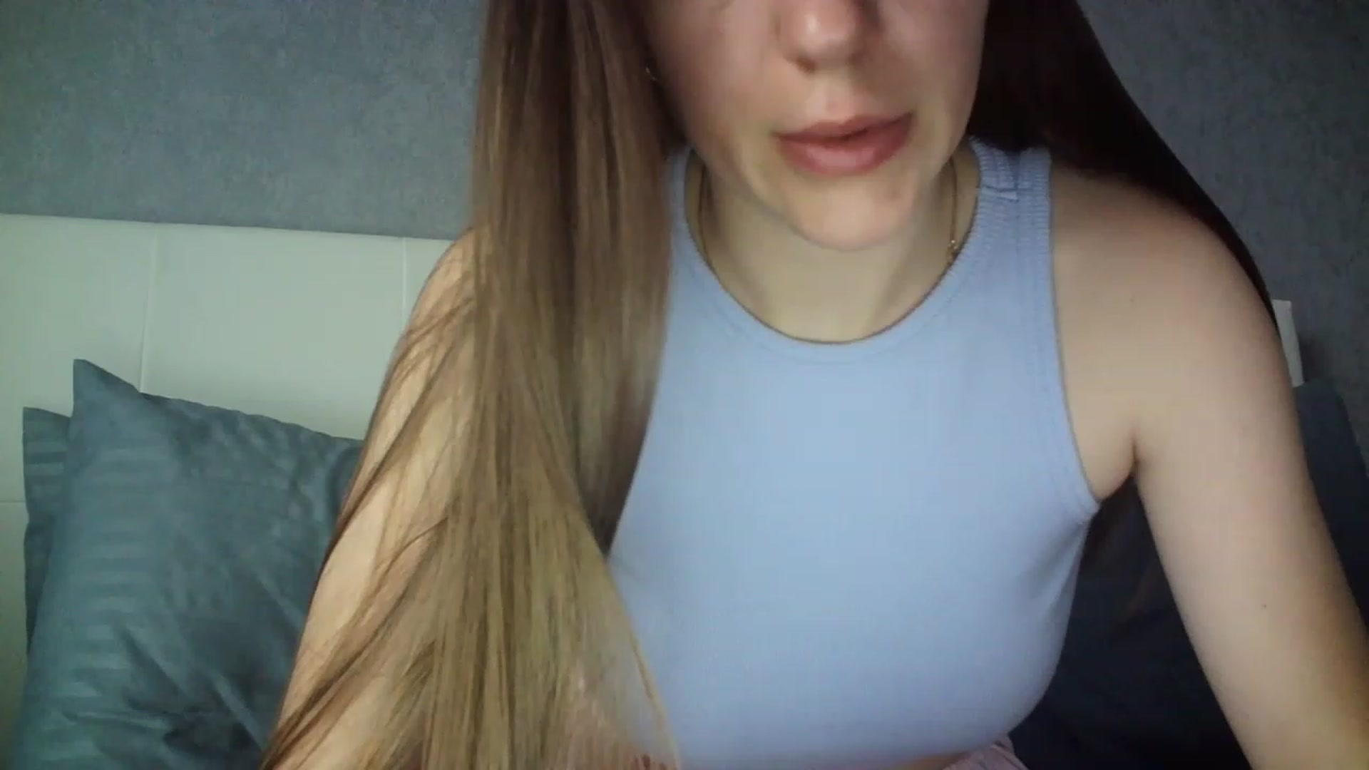 Gallery image thumbnail from charming_irl's myfreecams stream on, 06/05/2023, 13:33 image 15 of 20