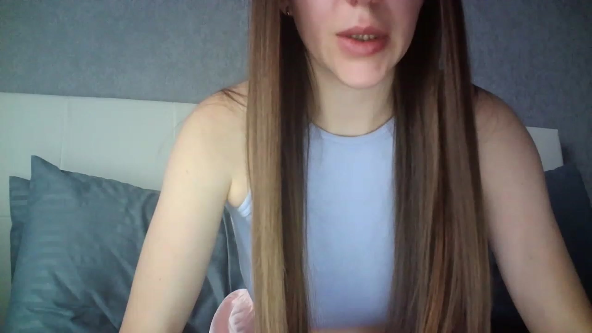 Gallery image thumbnail from charming_irl's myfreecams stream on, 06/05/2023, 13:33 image 13 of 20