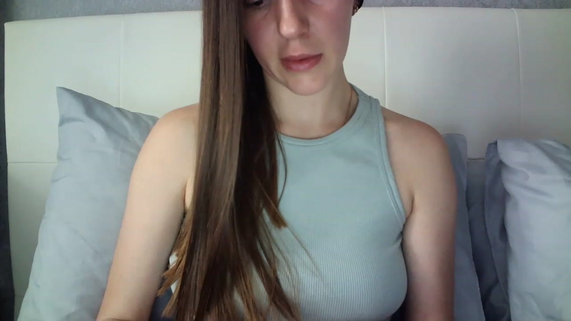 Gallery image thumbnail from charming_irl's myfreecams stream on, 06/22/2023, 10:07 image 11 of 20