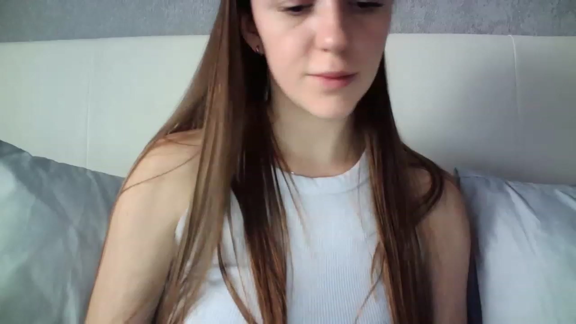Gallery image thumbnail from charming_irl's myfreecams stream on, 06/26/2023, 13:08 image 18 of 20