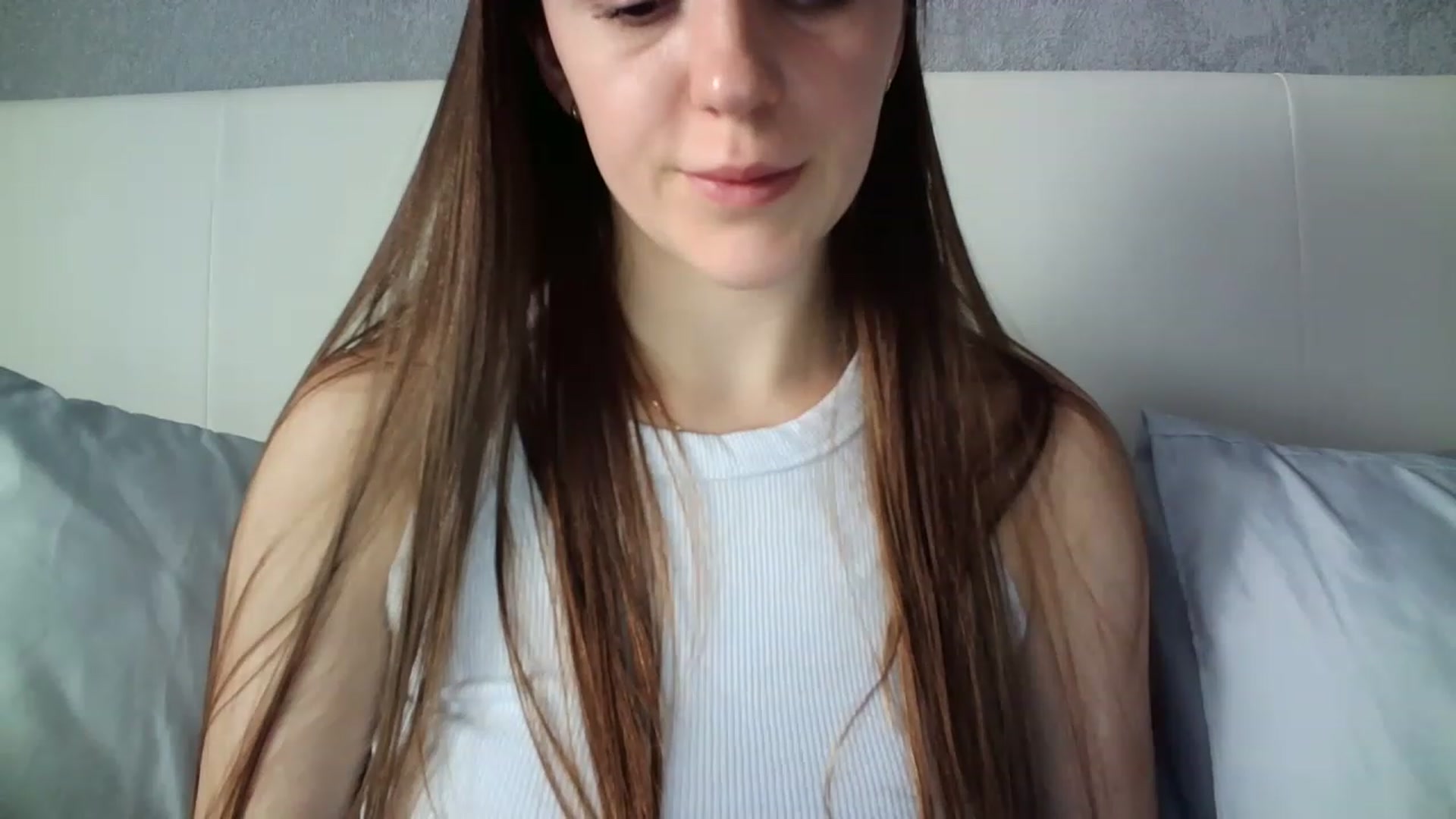Gallery image thumbnail from charming_irl's myfreecams stream on, 06/26/2023, 13:08 image 16 of 20