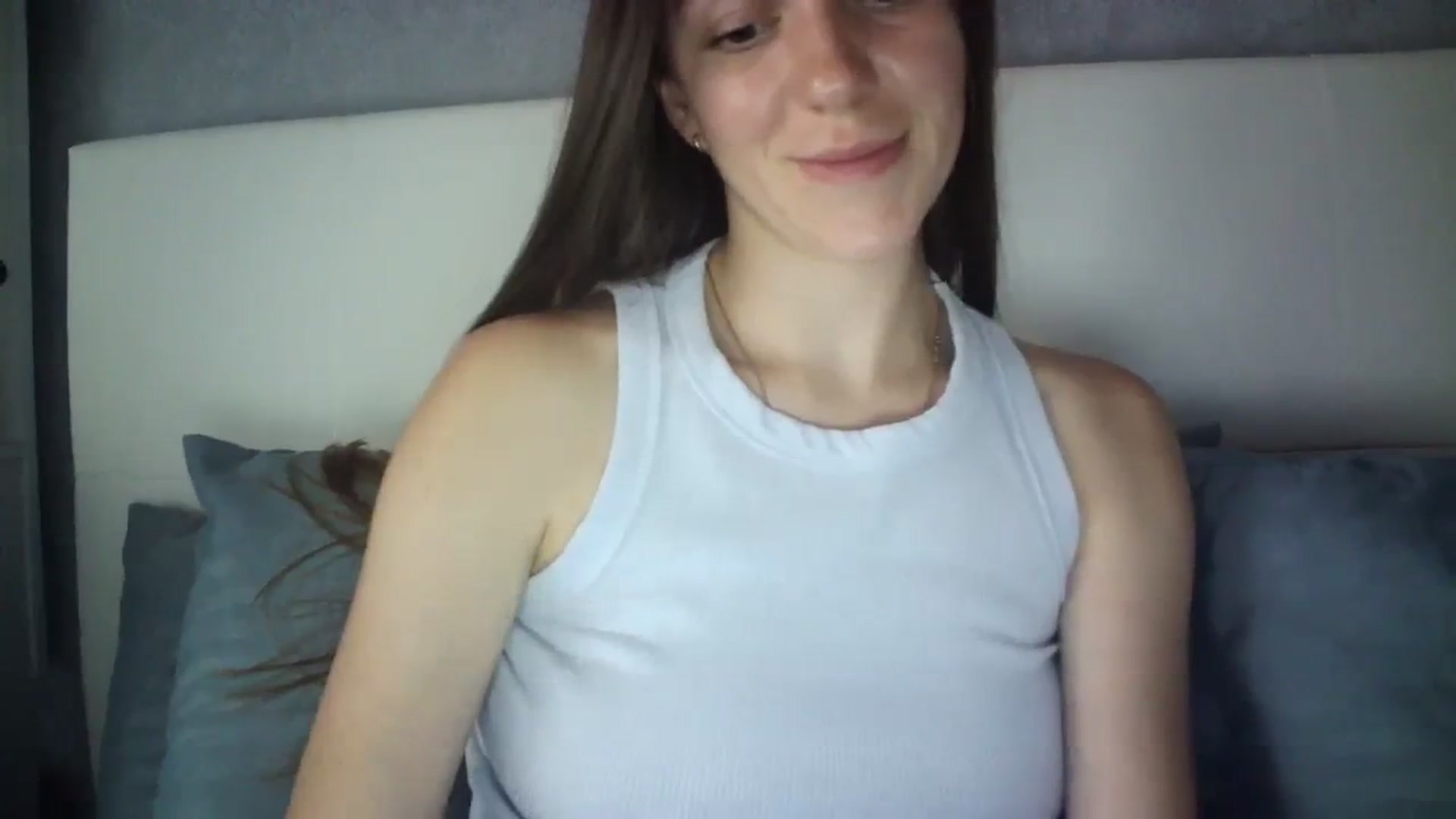 Gallery image thumbnail from charming_irl's myfreecams stream on, 08/21/2023, 12:45 image 2 of 20