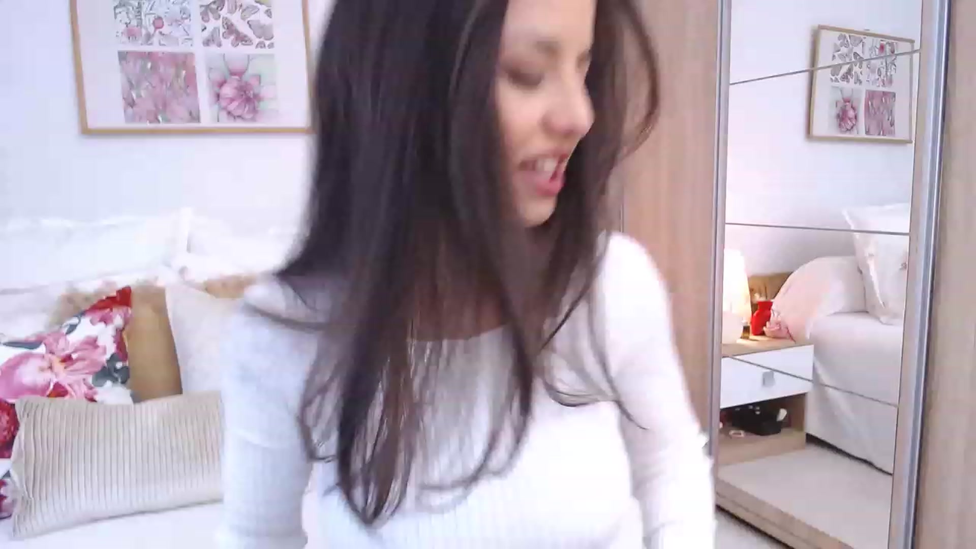 Gallery image thumbnail from cheetah_'s myfreecams stream on, 12/15/2022, 13:40 image 7 of 20
