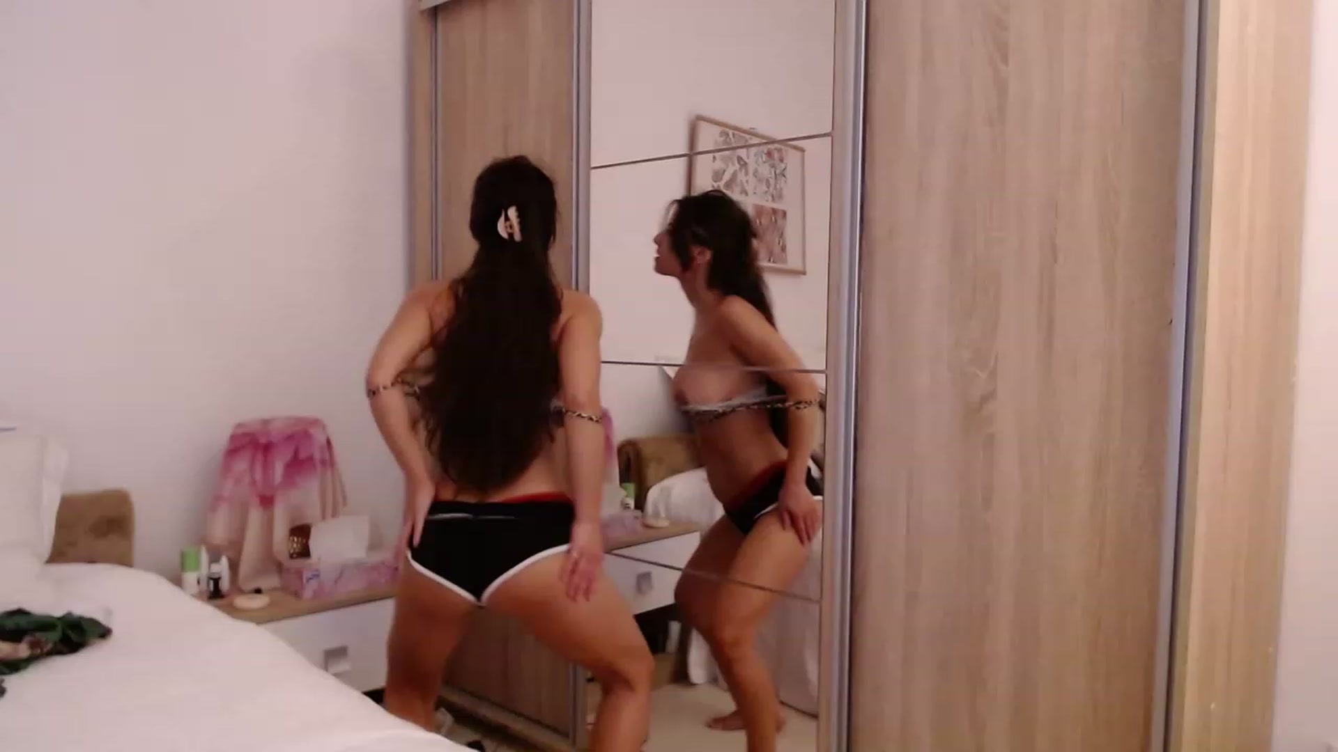 Gallery image thumbnail from cheetah_'s myfreecams stream on, 08/18/2023, 17:32 image 20 of 20