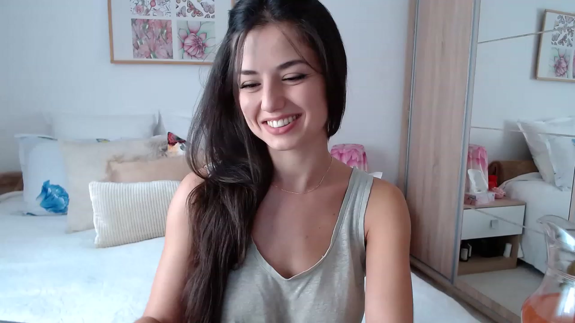 Gallery image thumbnail from cheetah_'s myfreecams stream on, 08/19/2023, 15:17 image 6 of 20