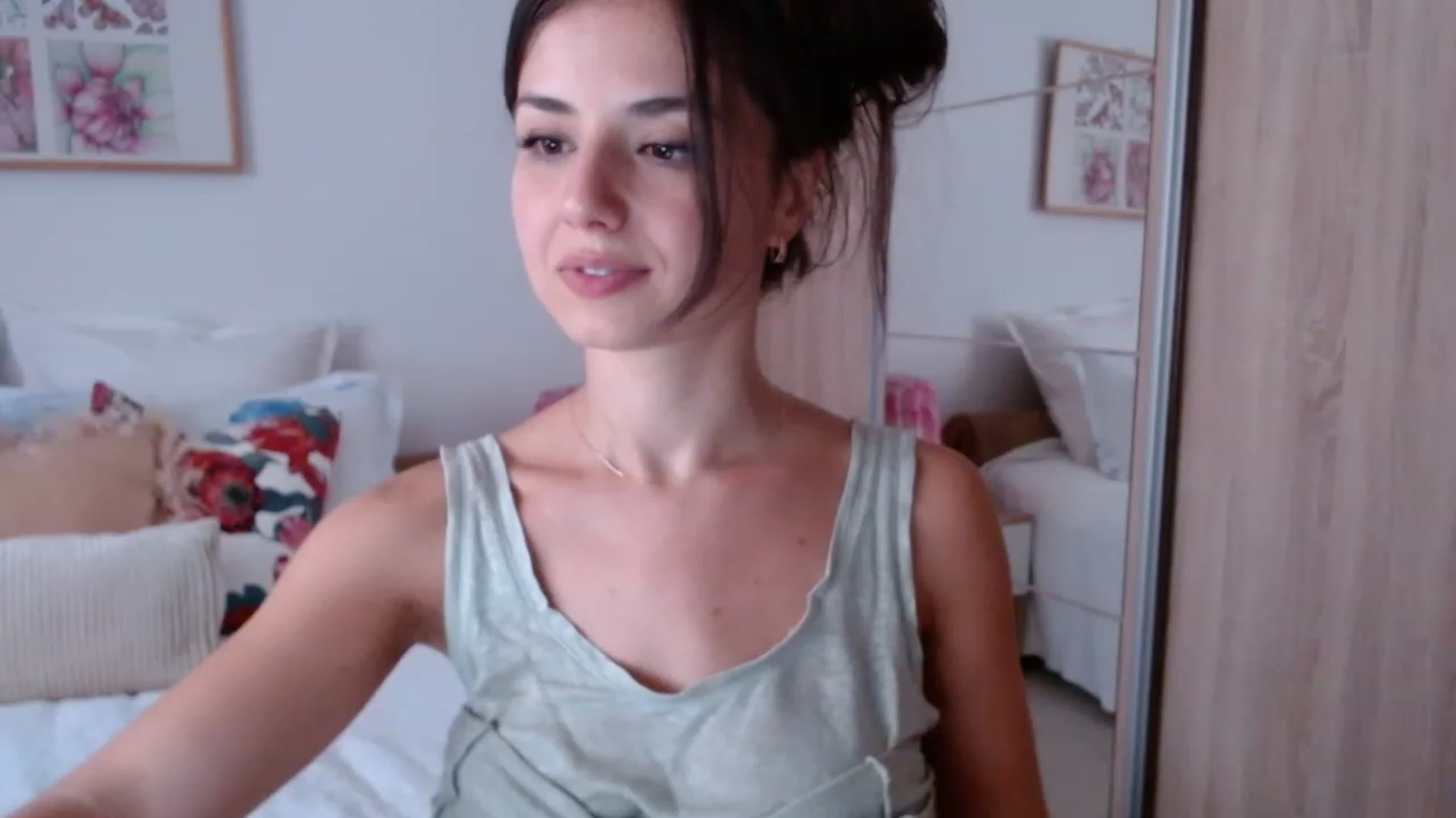 Gallery image thumbnail from cheetah_'s myfreecams stream on, 08/19/2023, 16:58 image 7 of 20