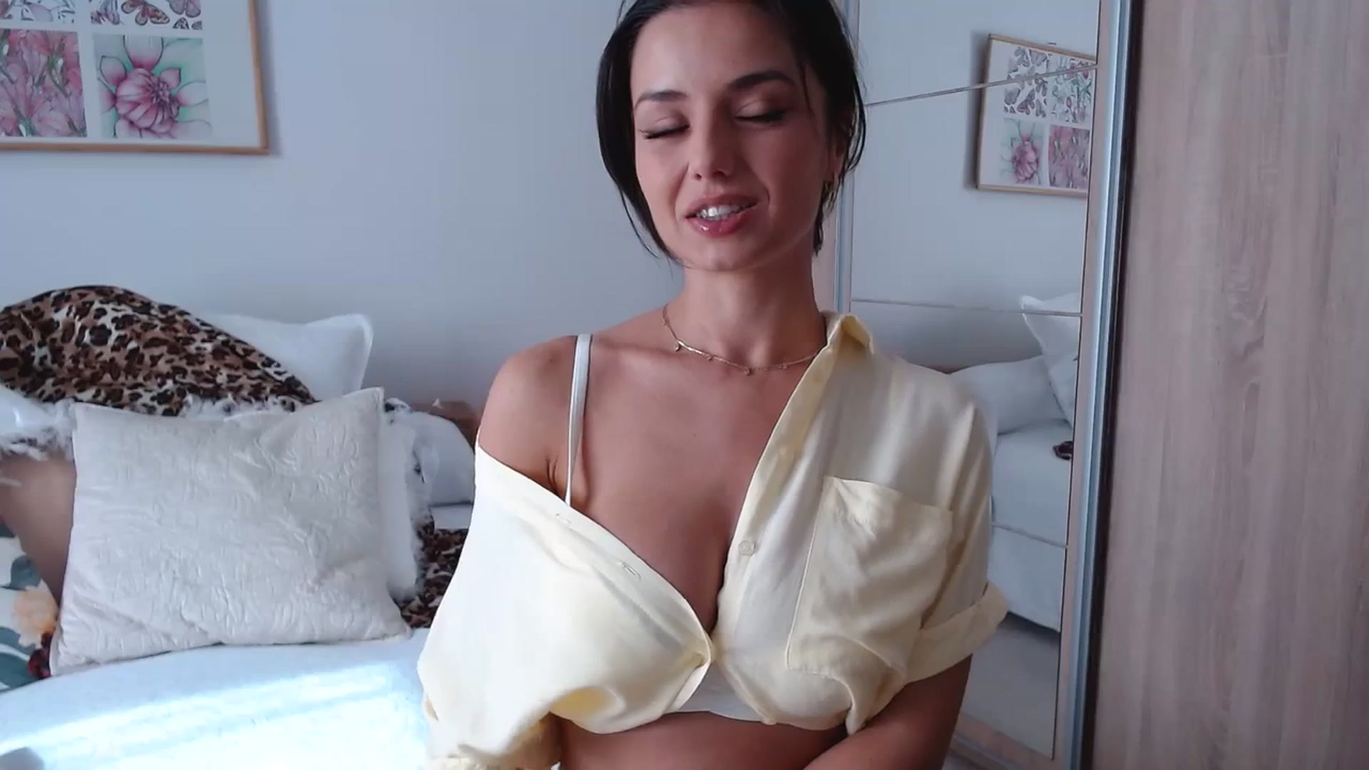 Gallery image thumbnail from cheetah_'s myfreecams stream on, 10/11/2023, 11:10 image 17 of 20