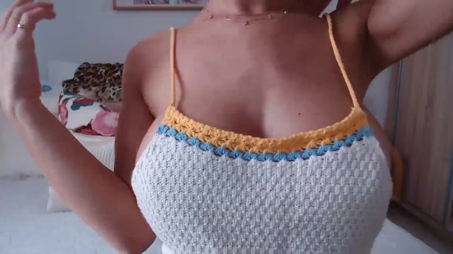 Gallery image thumbnail from cheetah_'s myfreecams stream on, 10/19/2023, 11:01 image 15 of 20