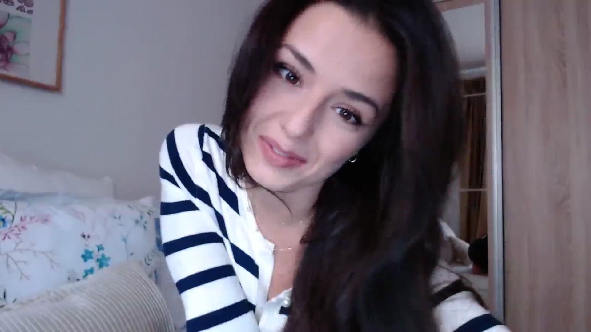Gallery image thumbnail from cheetah_'s myfreecams stream on, 11/10/2023, 15:16 image 2 of 20