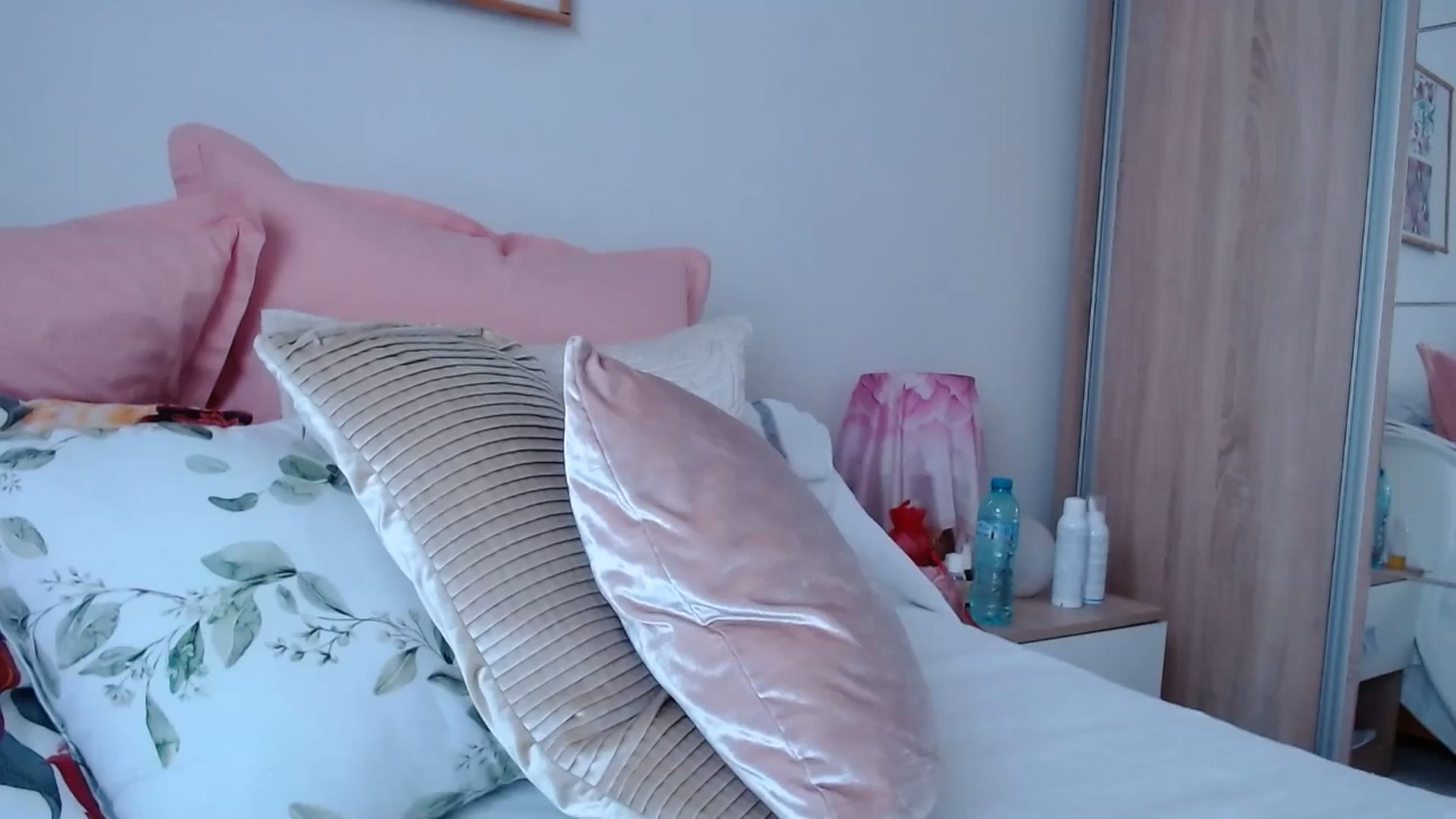 Gallery image thumbnail from cheetah_'s myfreecams stream on, 06/04/2024, 14:08 image 4 of 20