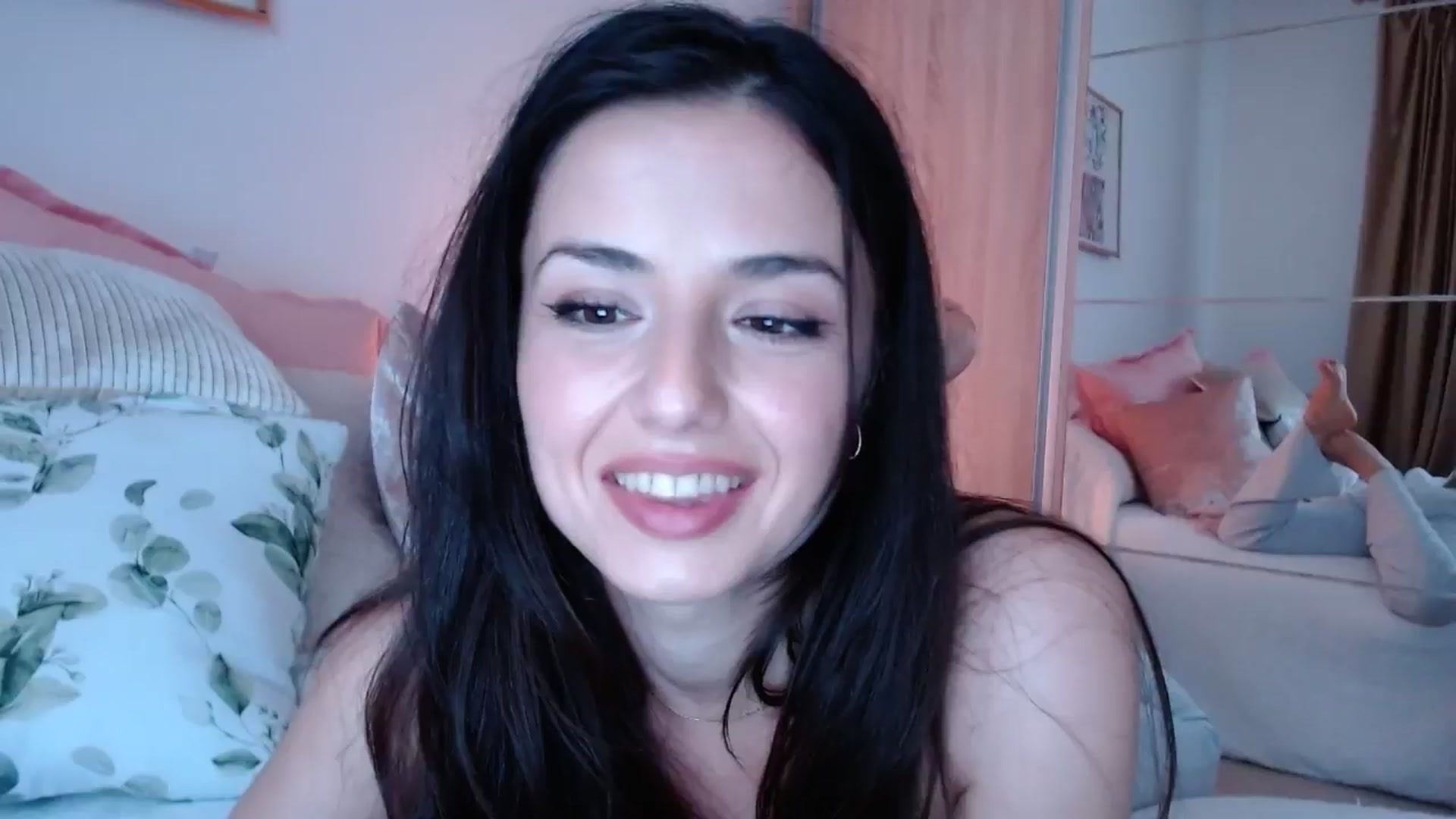 Gallery image thumbnail from cheetah_'s myfreecams stream on, 06/04/2024, 16:28 image 7 of 20