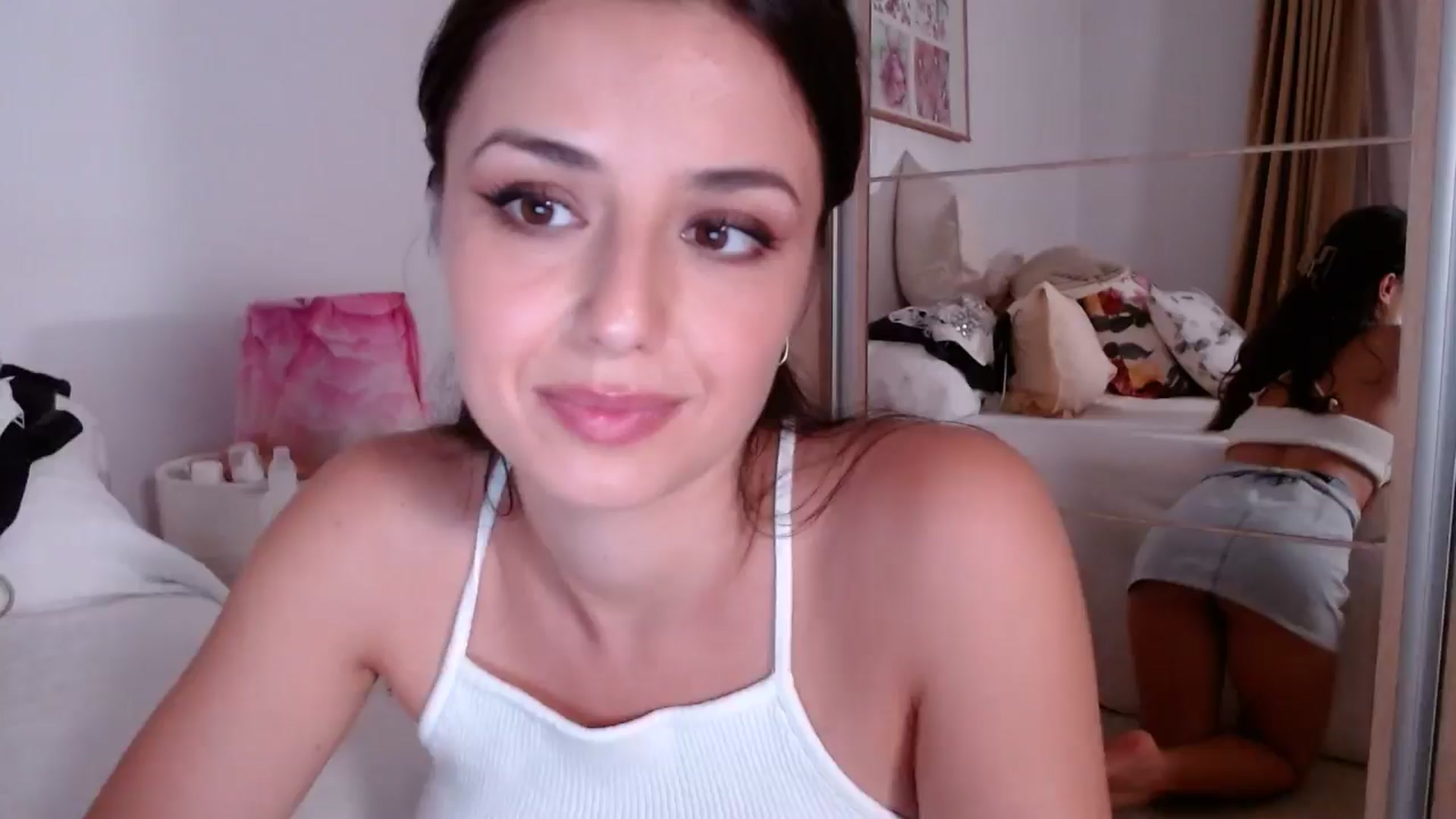 Gallery image thumbnail from cheetah_'s myfreecams stream on, 08/09/2024, 17:35 image 20 of 20