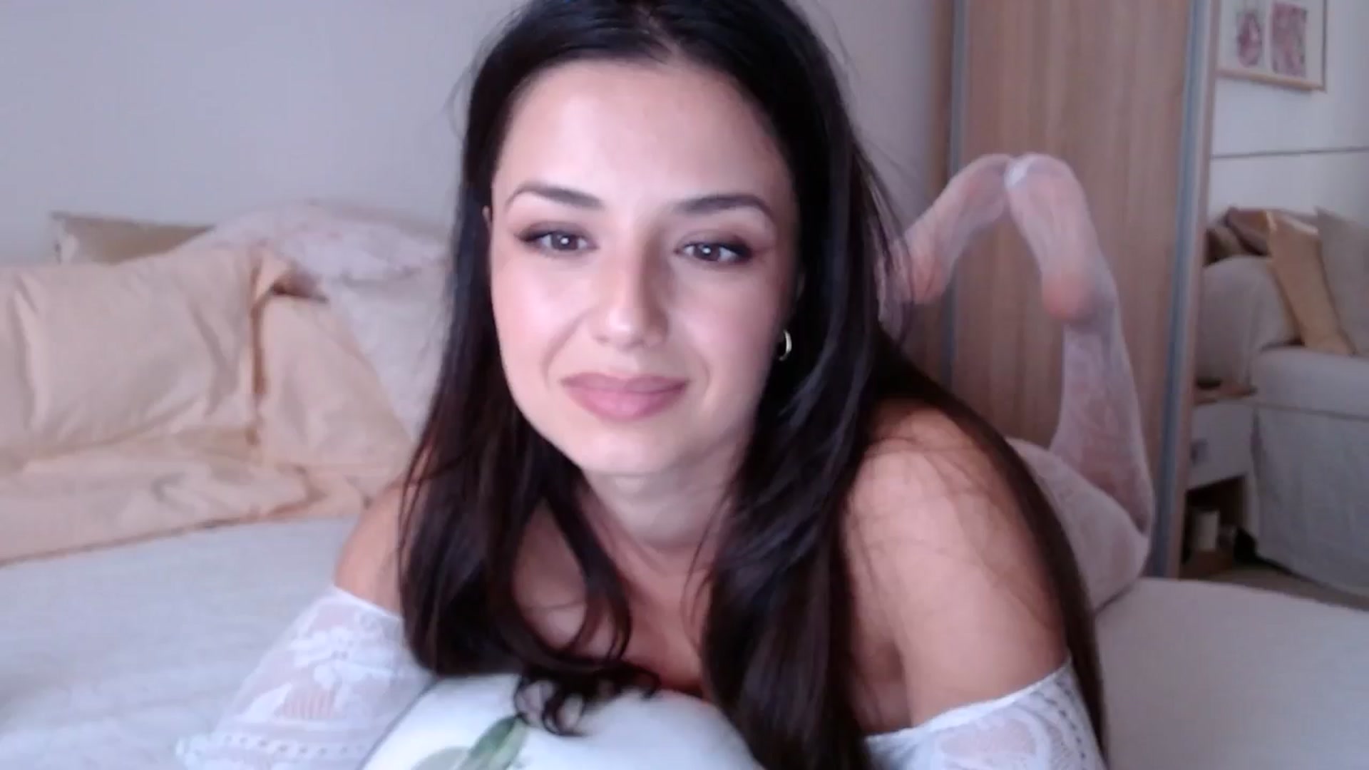 Gallery image thumbnail from cheetah_'s myfreecams stream on, 08/12/2024, 16:32 image 4 of 20