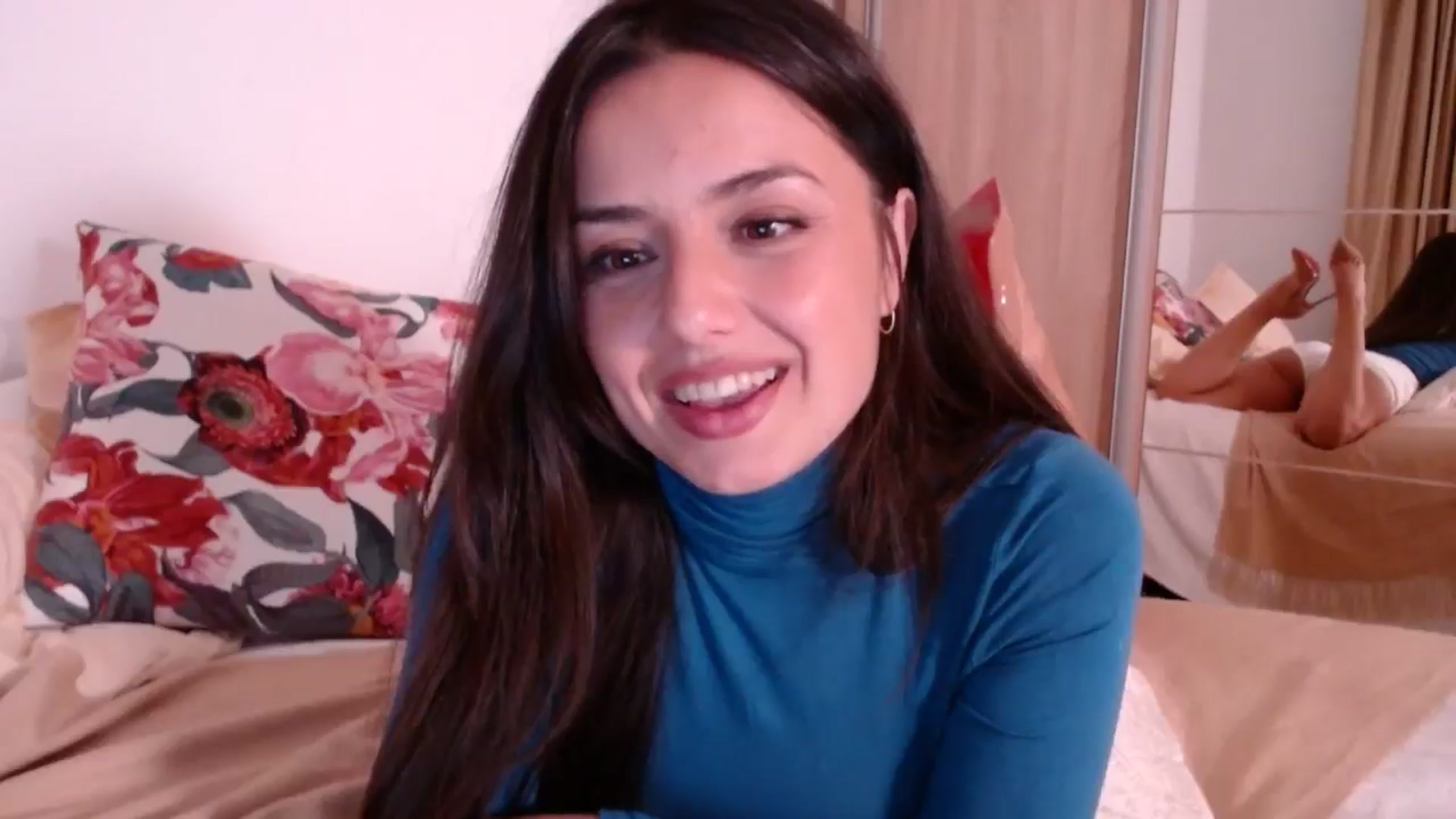 Gallery image thumbnail from cheetah_'s myfreecams stream on, 10/22/2024, 19:03 image 8 of 20