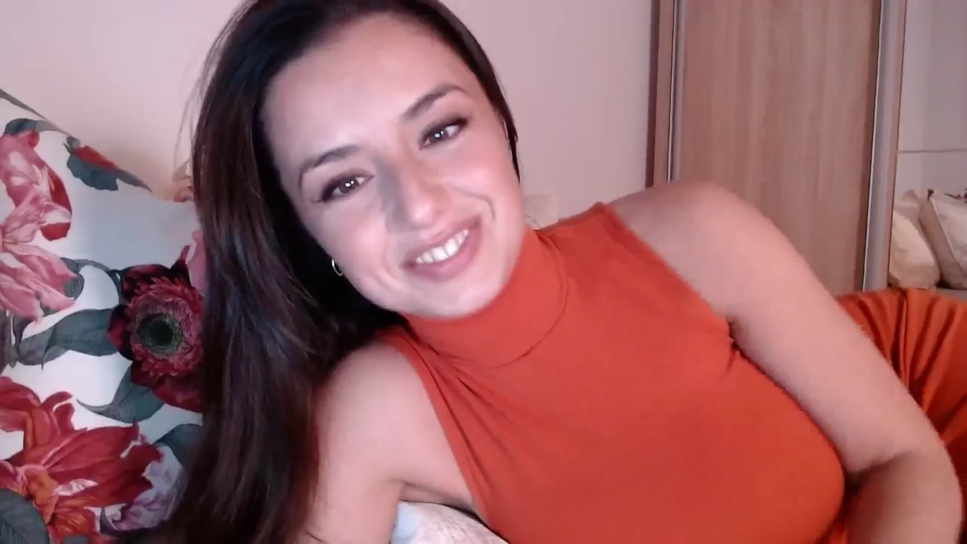 Gallery image thumbnail from cheetah_'s myfreecams stream on, 10/23/2024, 16:56 image 3 of 20