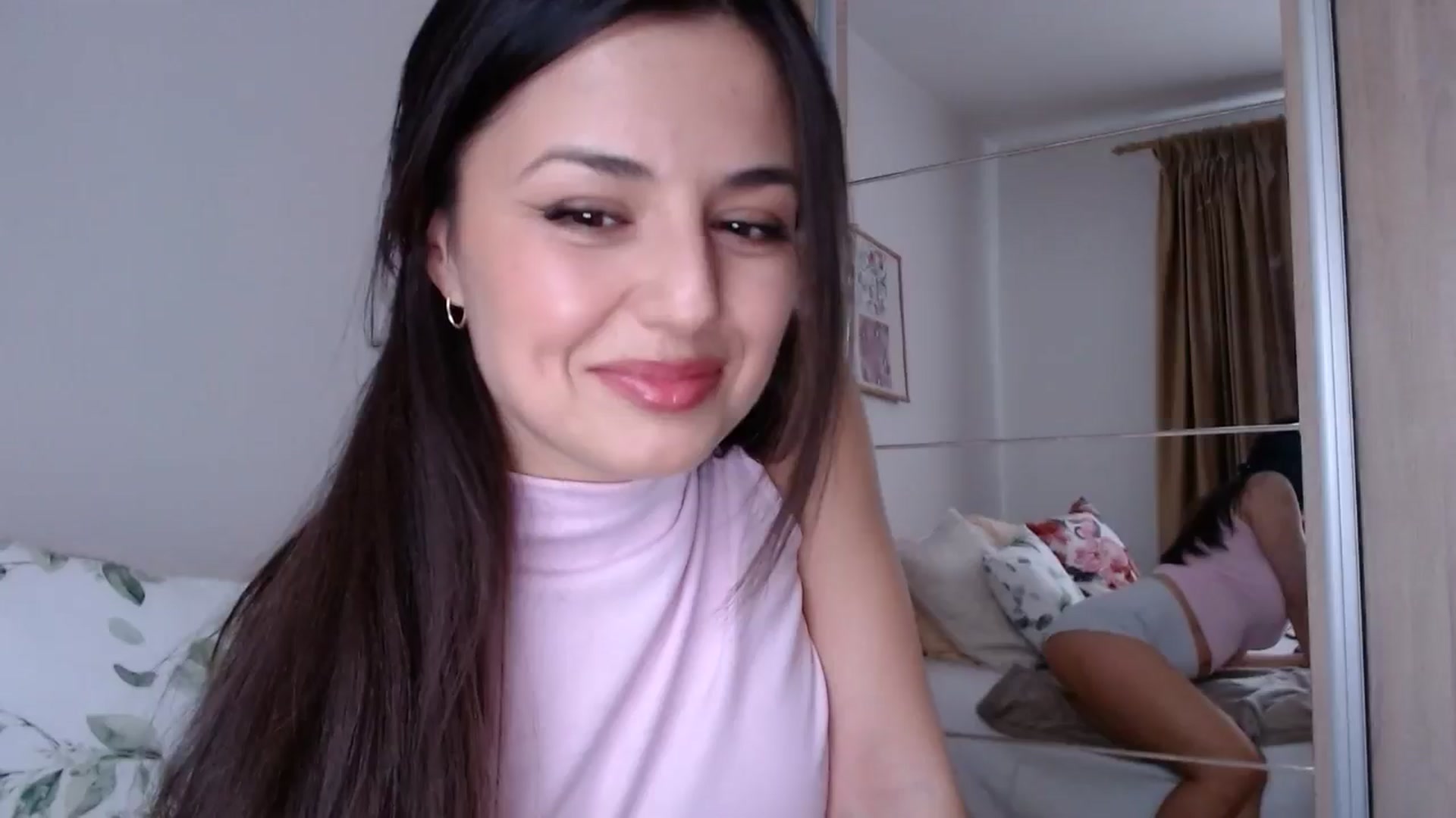 Gallery image thumbnail from cheetah_'s myfreecams stream on, 01/02/2025, 13:54 image 11 of 20