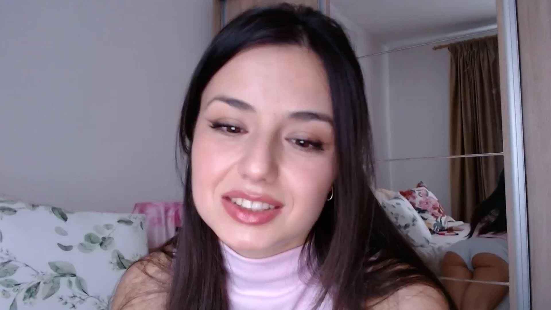 Gallery image thumbnail from cheetah_'s myfreecams stream on, 01/02/2025, 13:54 image 14 of 20