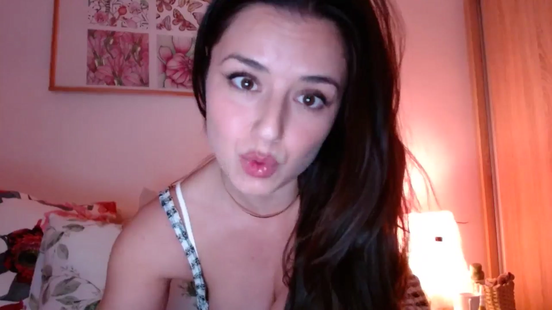 Gallery image thumbnail from cheetah_'s myfreecams stream on, 01/03/2025, 16:28 image 14 of 20
