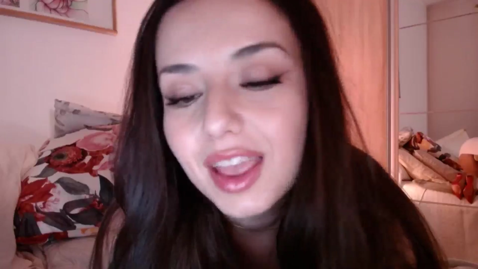 Gallery image thumbnail from cheetah_'s myfreecams stream on, 01/04/2025, 15:47 image 10 of 20