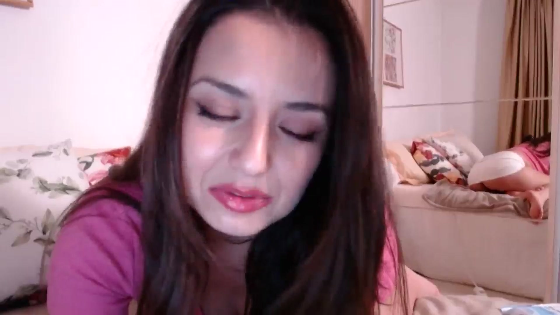 Gallery image thumbnail from cheetah_'s myfreecams stream on, 01/18/2025, 17:10 image 14 of 20