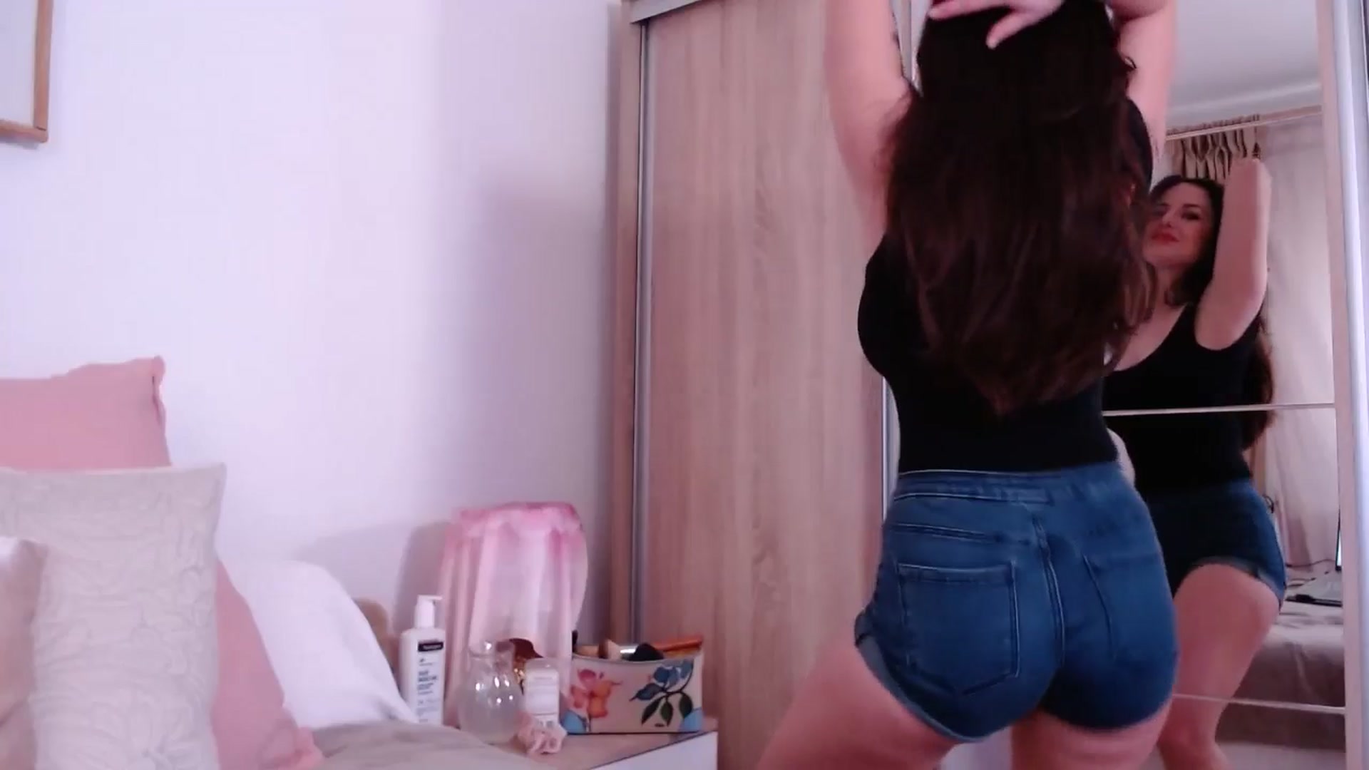 Gallery image thumbnail from cheetah_'s myfreecams stream on, 02/19/2025, 15:24 image 18 of 20