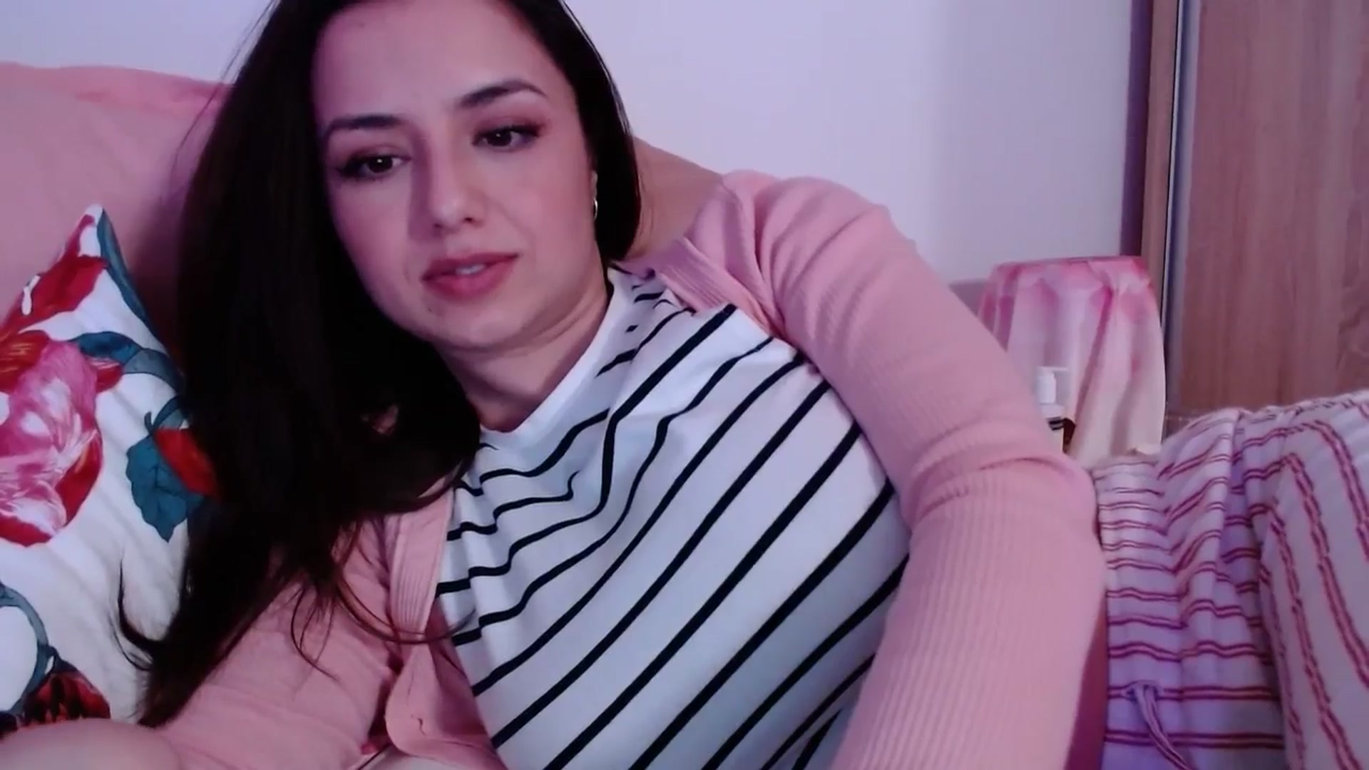 Gallery image thumbnail from cheetah_'s myfreecams stream on, 02/26/2025, 16:26 image 13 of 20