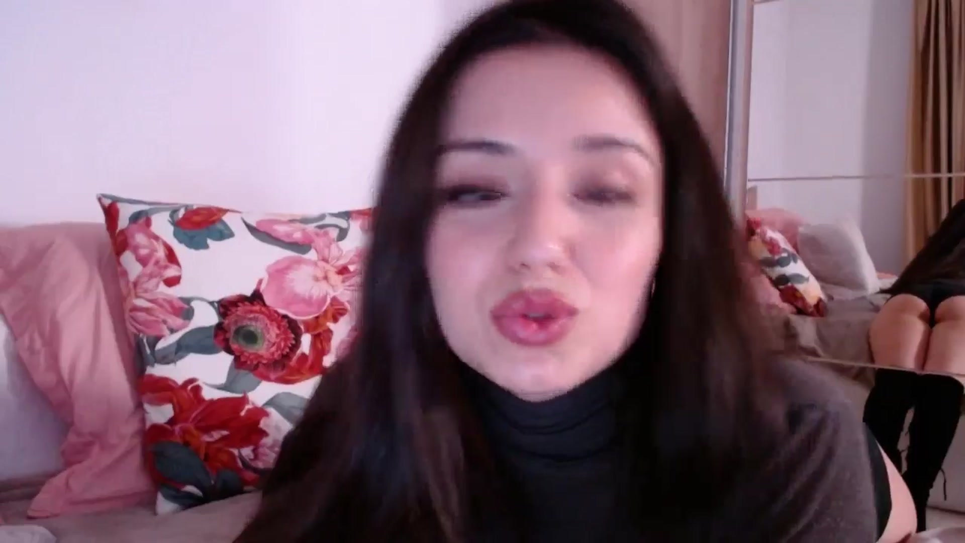 Gallery image thumbnail from cheetah_'s myfreecams stream on, 03/01/2025, 16:10 image 10 of 20