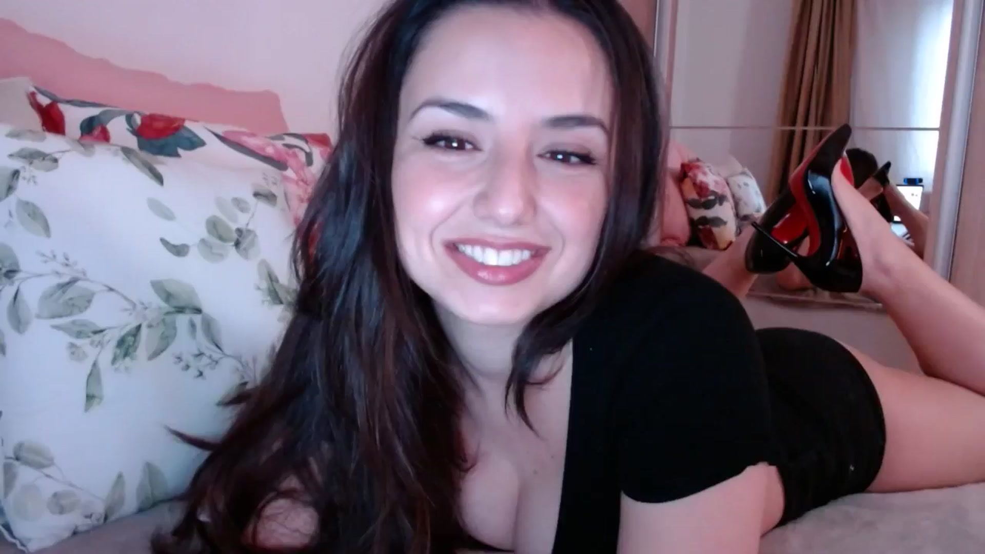 Gallery image thumbnail from cheetah_'s myfreecams stream on, 03/26/2025, 15:36 image 13 of 20