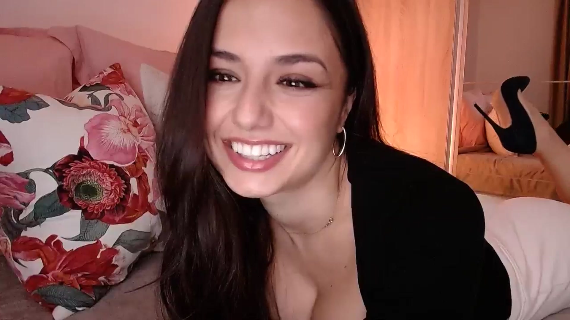Gallery image thumbnail from cheetah_'s myfreecams stream on, 12/20/2025, 13:50 image 12 of 20
