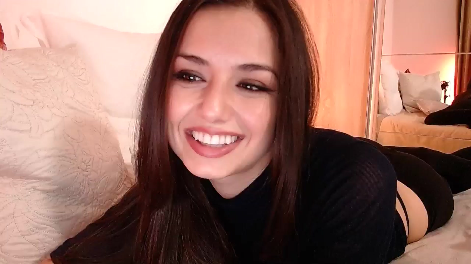Gallery image thumbnail from cheetah_'s myfreecams stream on, 01/12/2026, 18:25 image 13 of 20