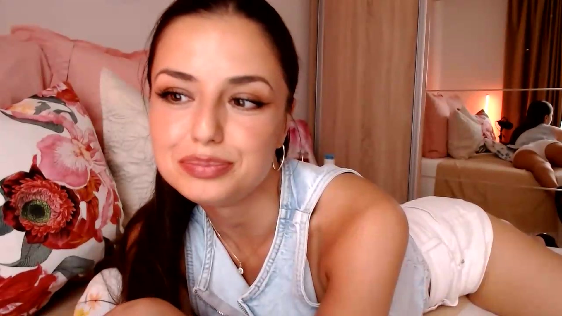 Gallery image thumbnail from cheetah_'s myfreecams stream on, 07/18/2026, 15:03 image 8 of 20