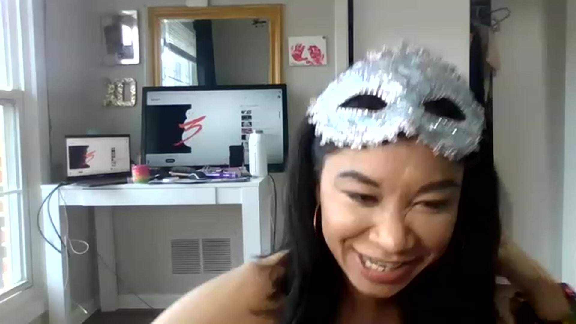 Gallery image thumbnail from chelsie's myfreecams stream on, 12/31/2022, 18:08 image 3 of 20
