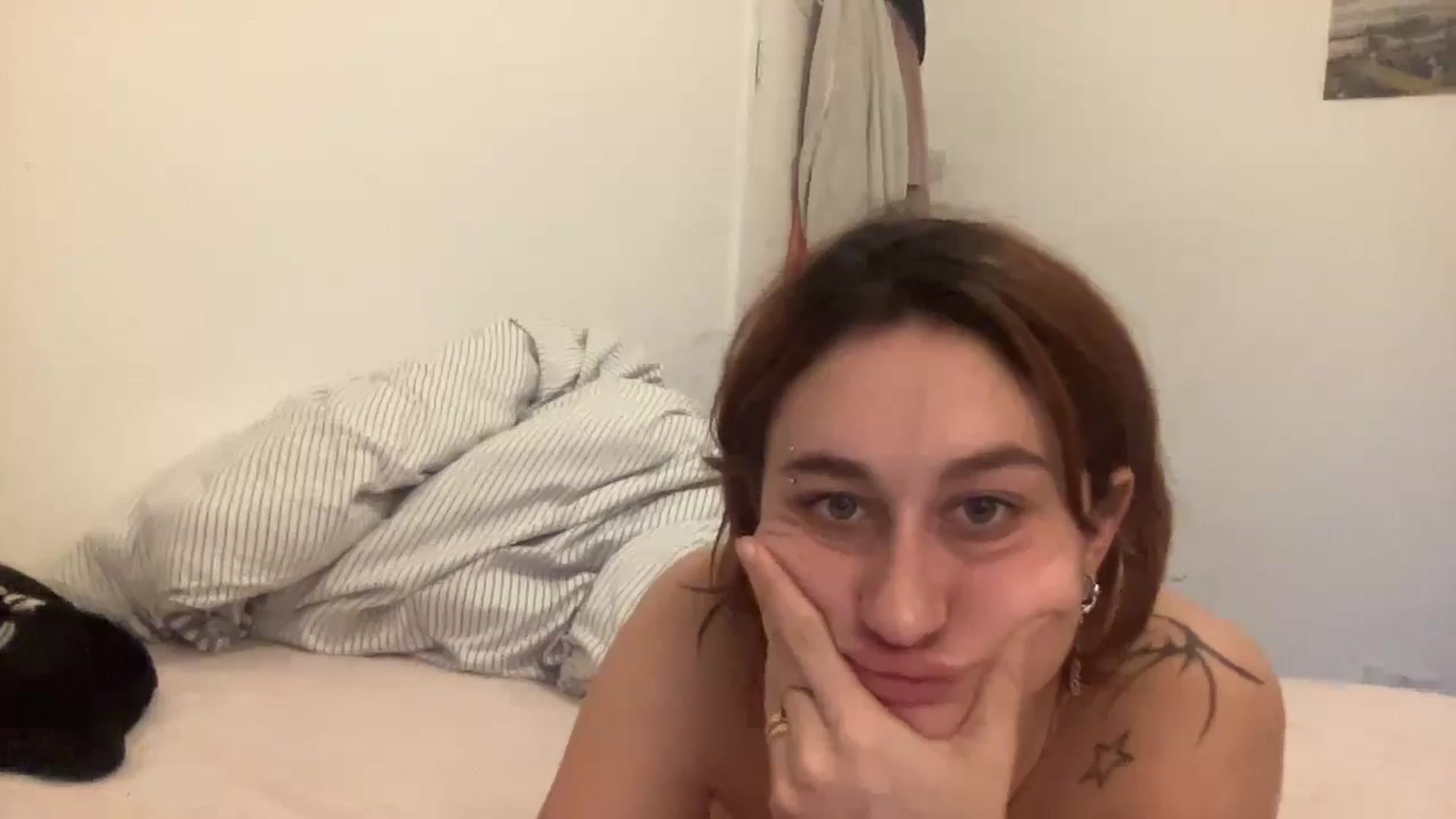 Gallery image thumbnail from cherrybabbbby's myfreecams stream on, 11/07/2024, 15:51 image 9 of 20