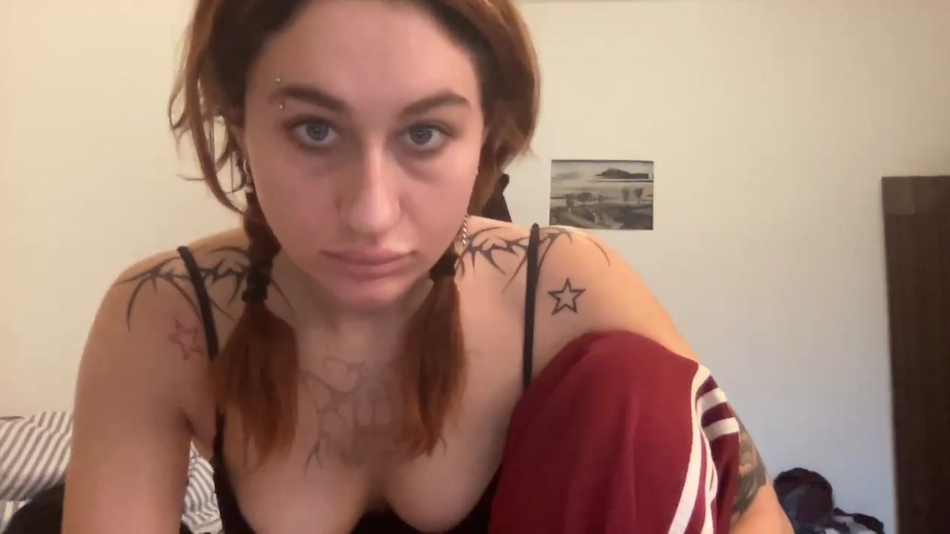 Gallery image thumbnail from cherrybabbbby's myfreecams stream on, 11/10/2024, 15:30 image 14 of 20