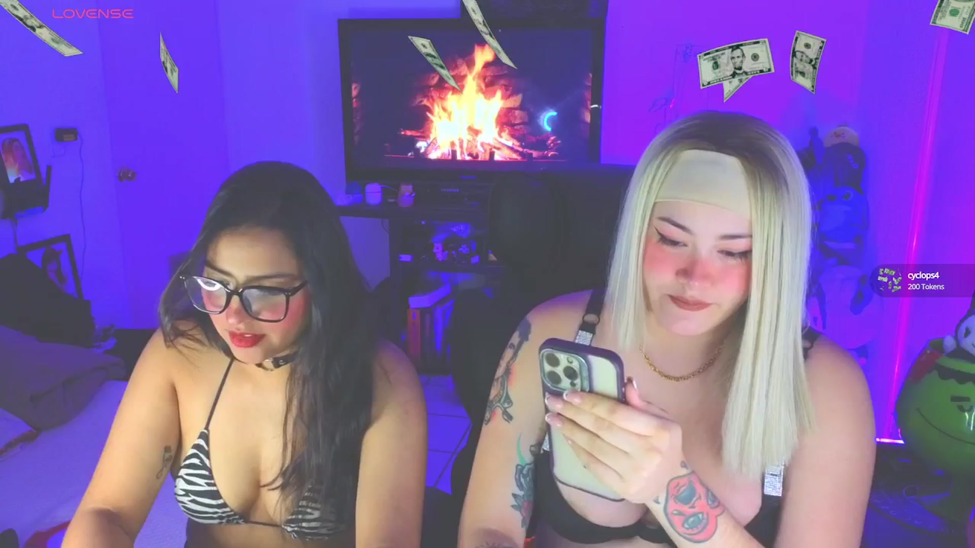 Gallery image thumbnail from cherrybaby's myfreecams stream on, 09/02/2025, 23:32 image 8 of 20