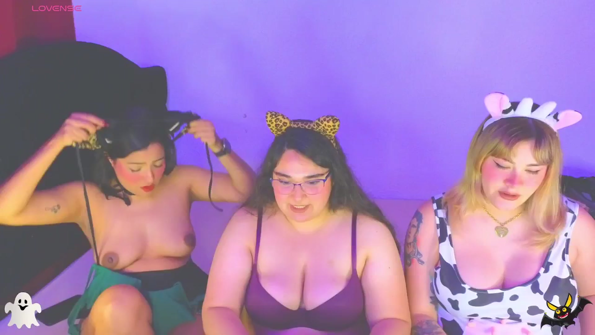 Gallery image thumbnail from cherrybaby's myfreecams stream on, 10/27/2025, 19:08 image 4 of 20