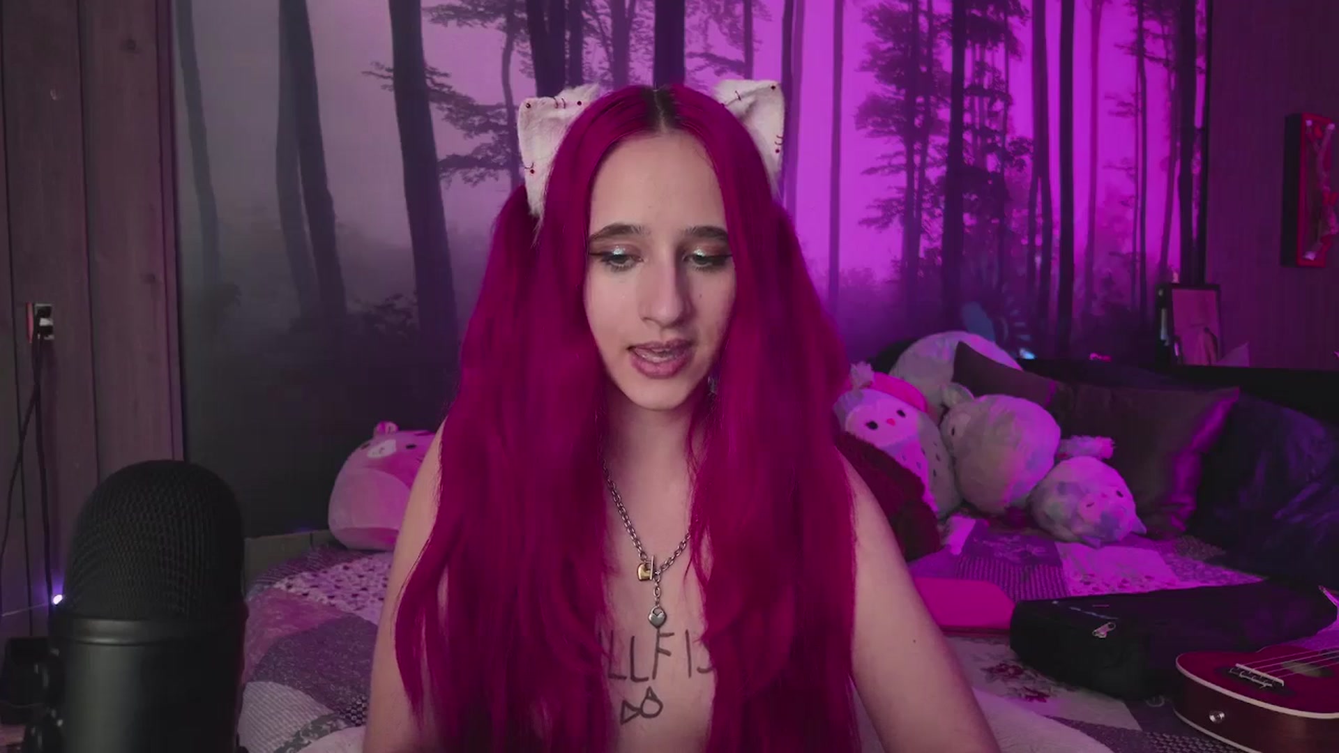 Gallery image thumbnail from cherrygurl's myfreecams stream on, 12/12/2025, 06:34 image 8 of 20