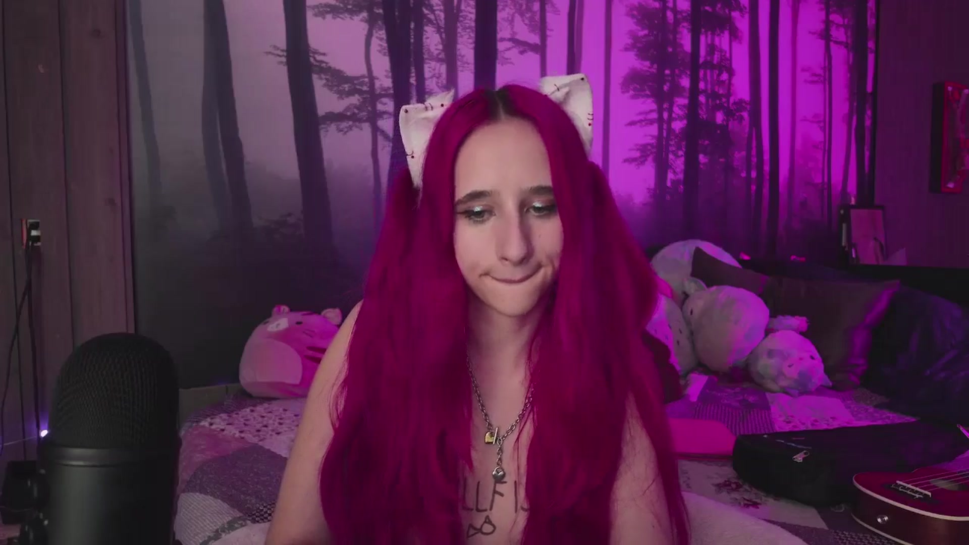 Gallery image thumbnail from cherrygurl's myfreecams stream on, 12/12/2025, 06:34 image 13 of 20