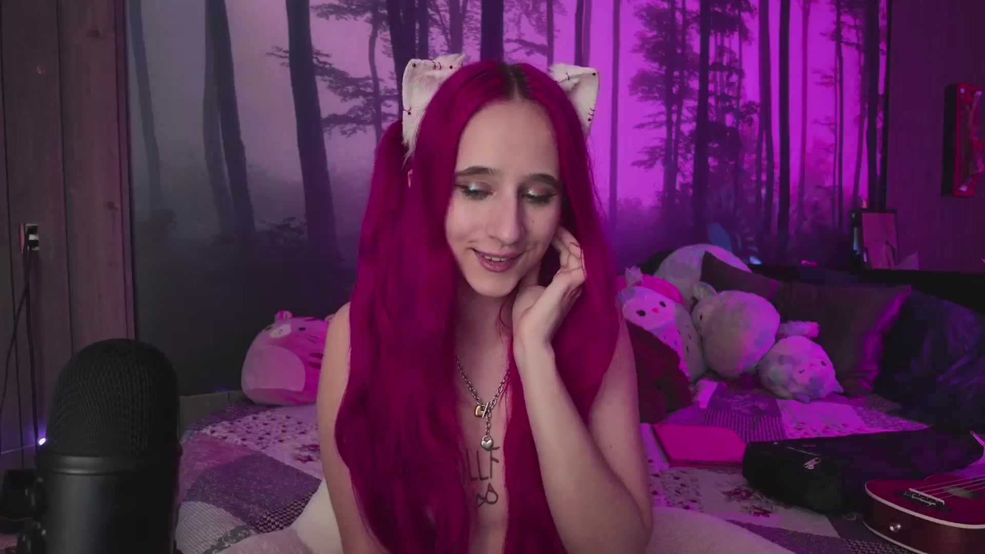 Gallery image thumbnail from cherrygurl's myfreecams stream on, 12/12/2025, 06:34 image 5 of 20