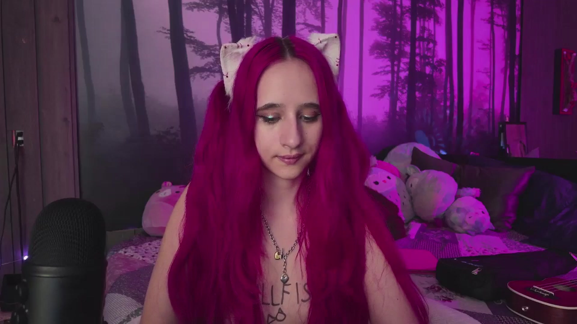 Gallery image thumbnail from cherrygurl's myfreecams stream on, 12/12/2025, 06:34 image 12 of 20